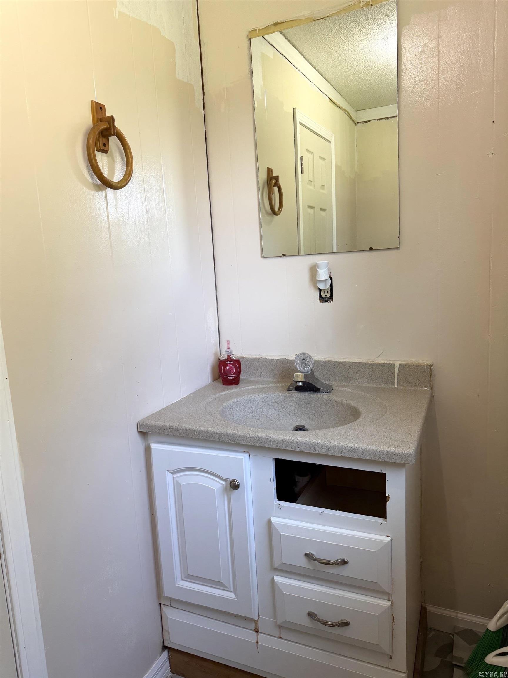 864 Edgemont Rd Property Photo 33