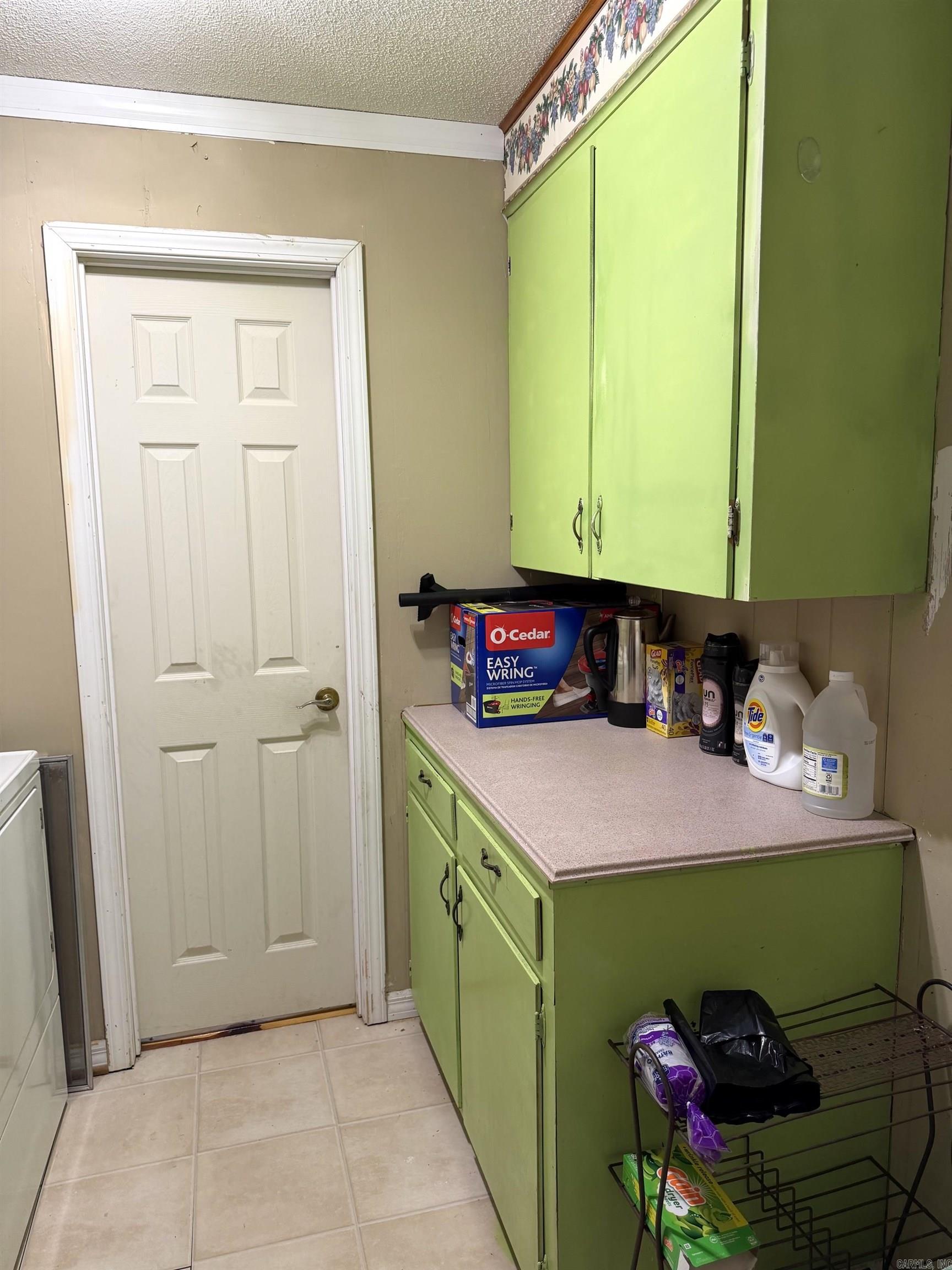 864 Edgemont Rd Property Photo 35