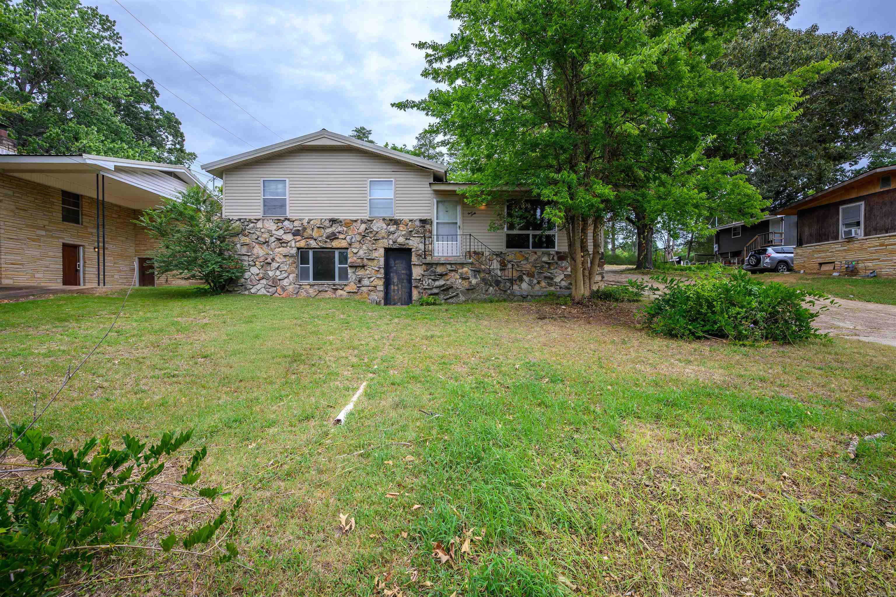 360 W Morrow Street Property Photo 1