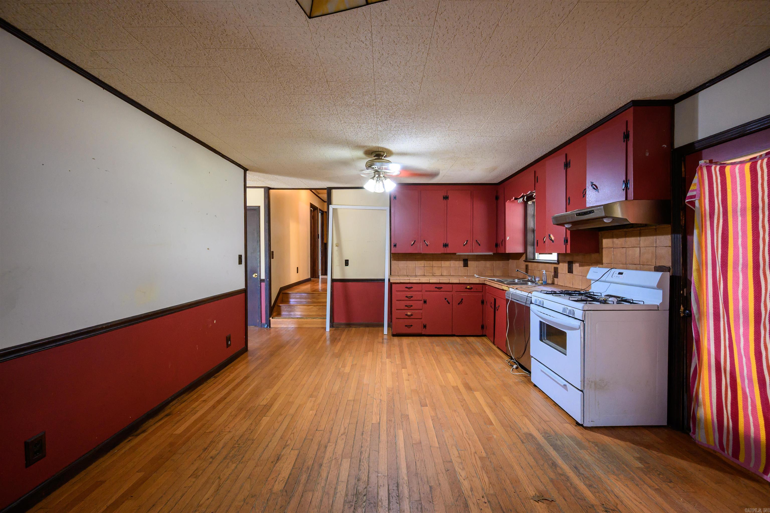 360 W Morrow Street Property Photo 9