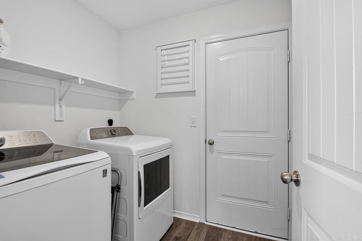 8001 White Spruce Trail Property Photo 12