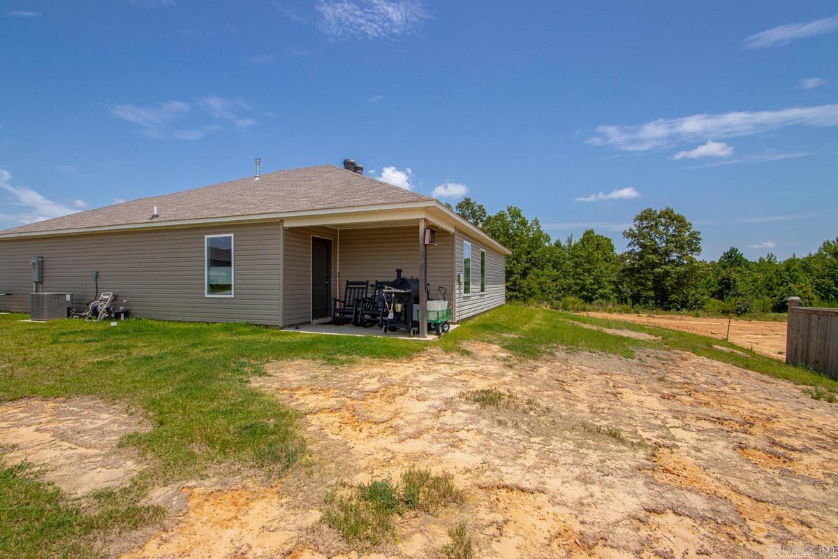 8001 White Spruce Trail Property Photo 24