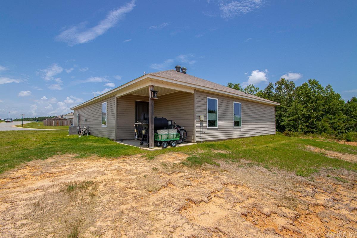 8001 White Spruce Trail Property Photo 25