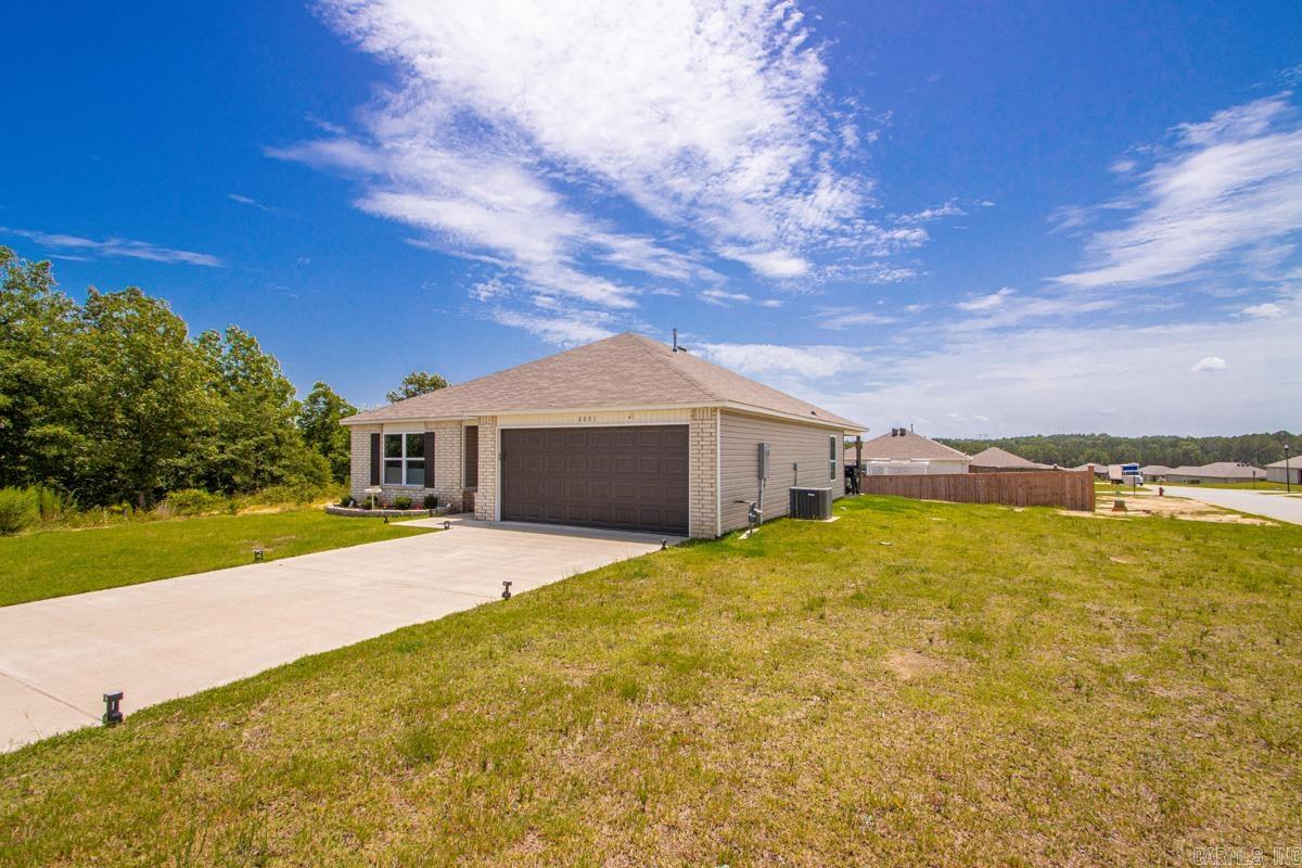 8001 White Spruce Trail Property Photo 30