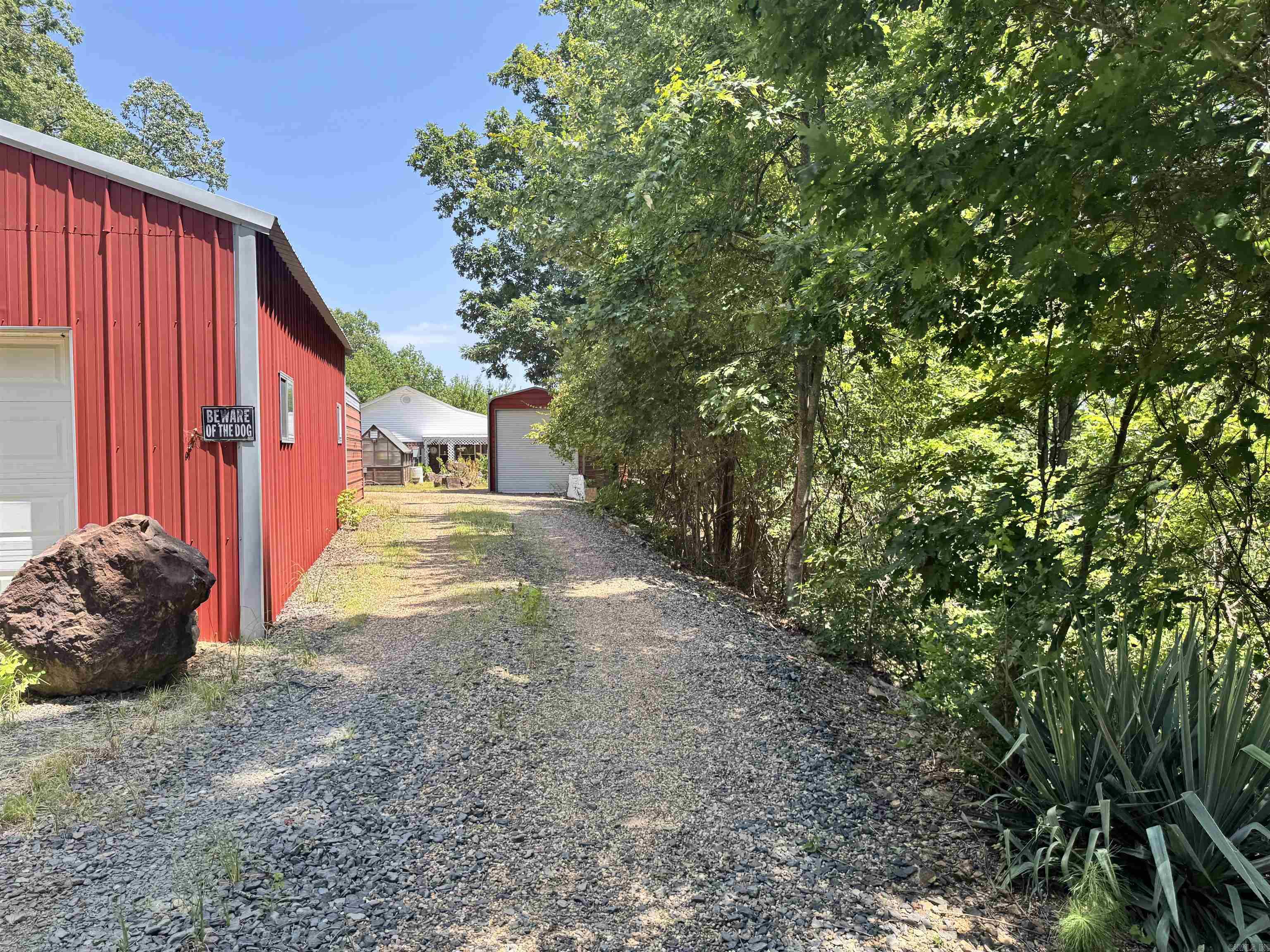 219 Shanendoah Lane Property Photo 3