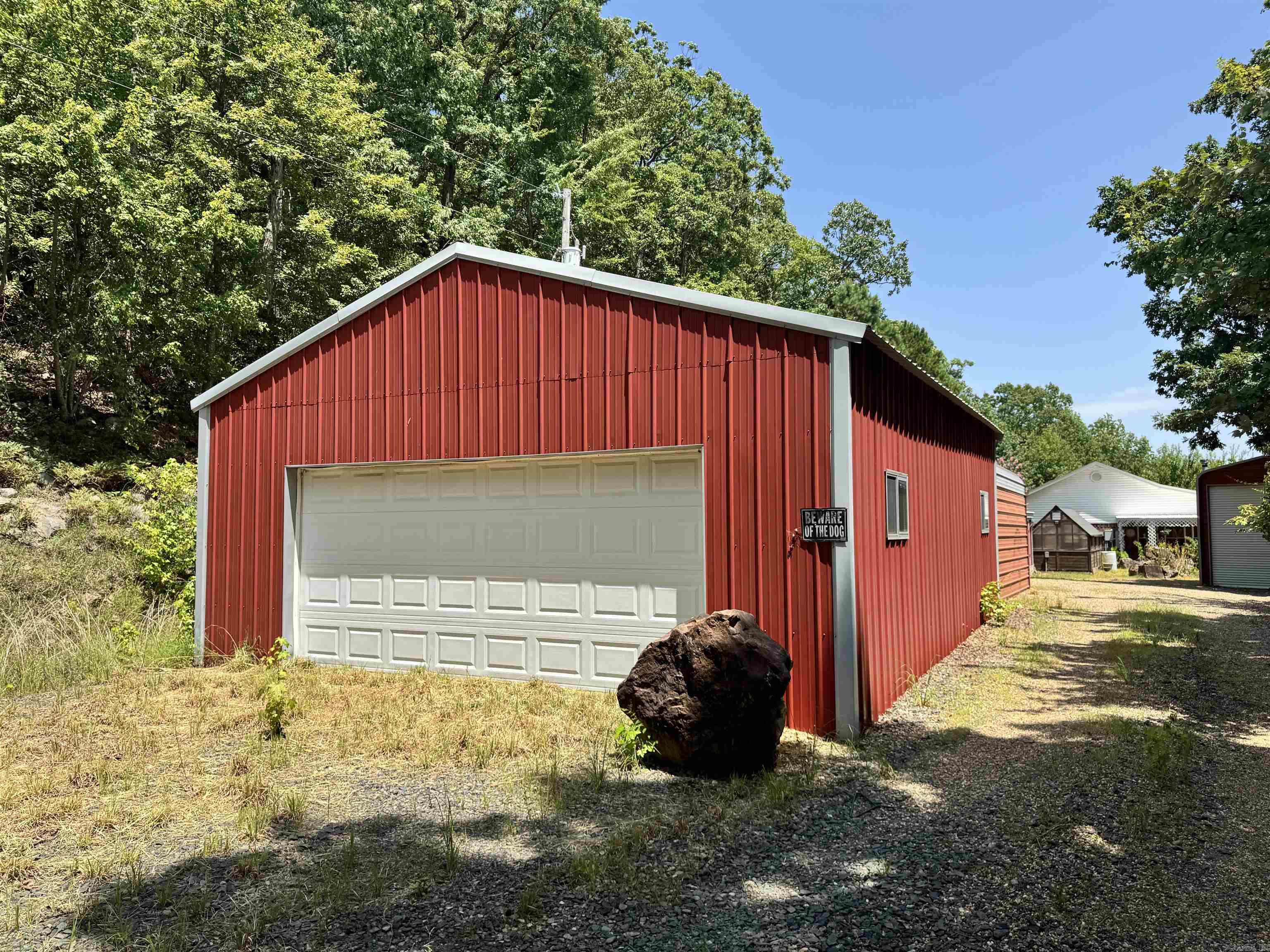 219 Shanendoah Lane Property Photo 23