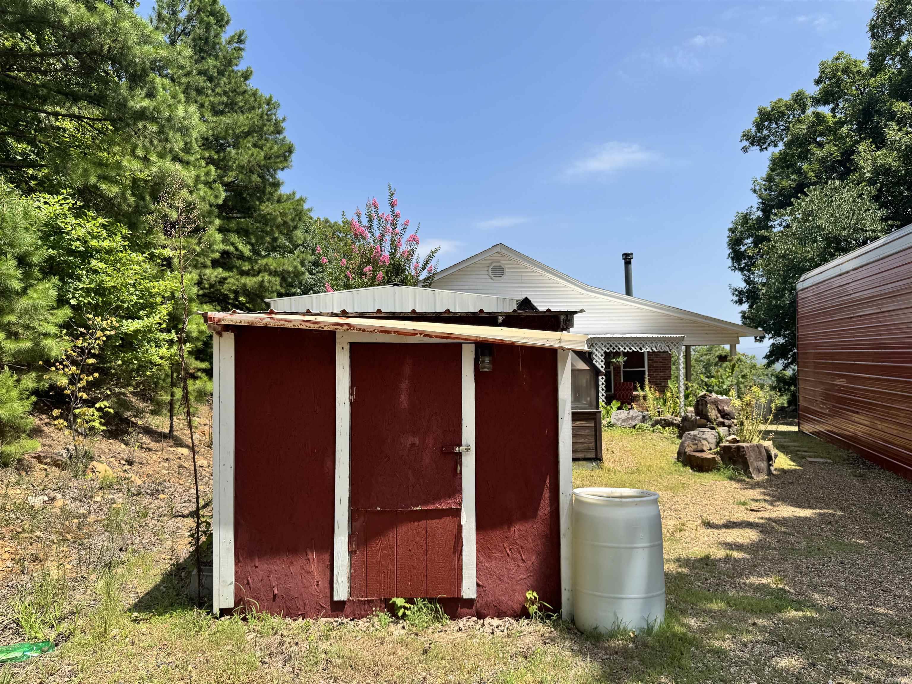 219 Shanendoah Lane Property Photo 35