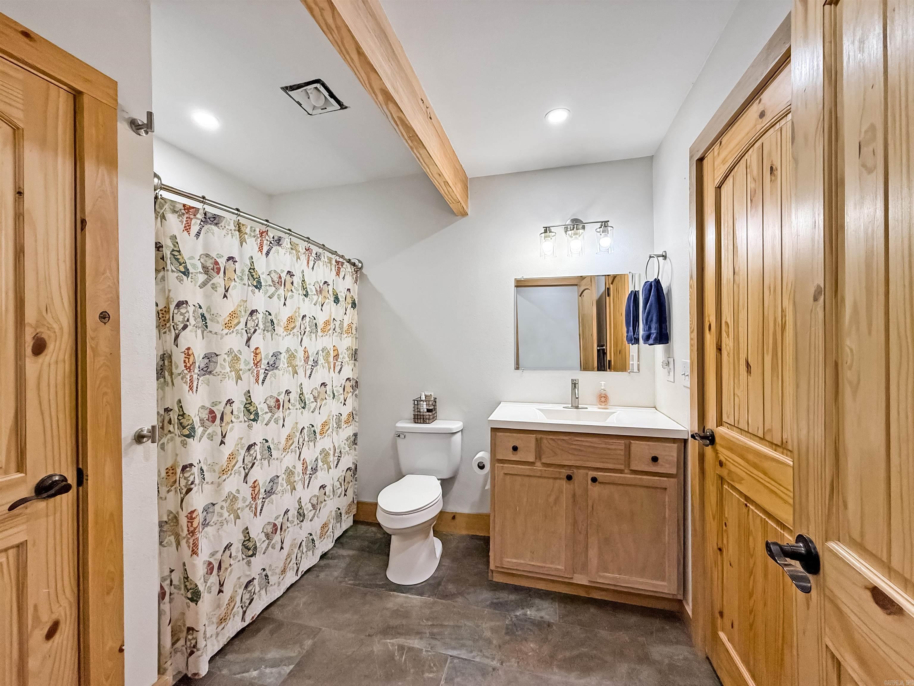 100 Country Lane Property Photo 17