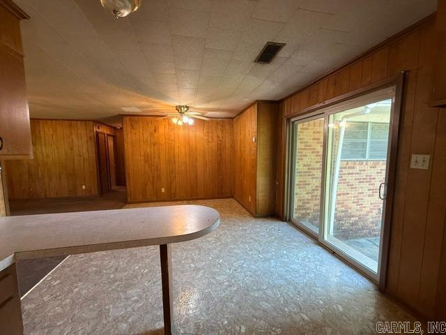 405 Lilac Drive Property Photo 5