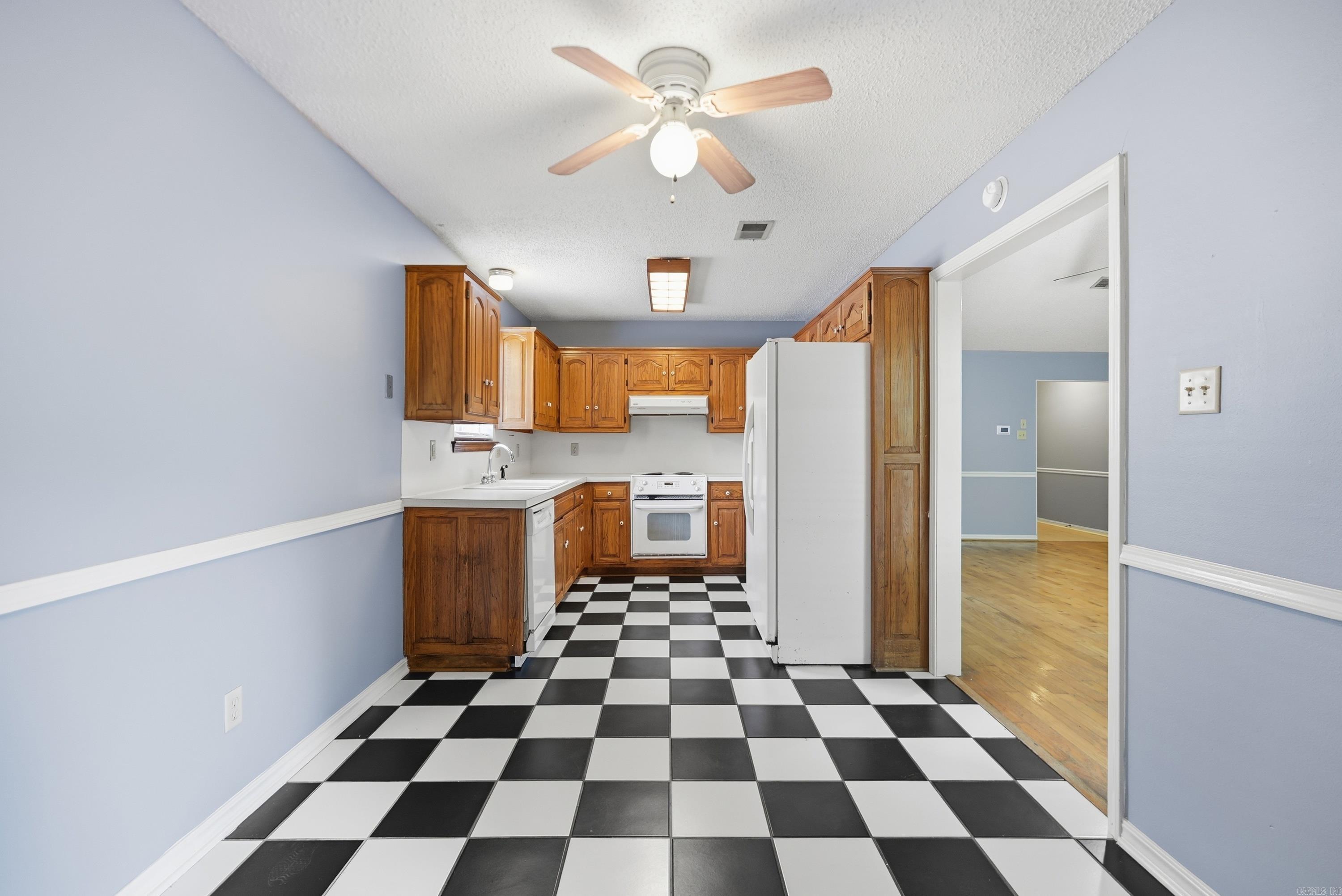 105 King Pine Road Property Photo 13