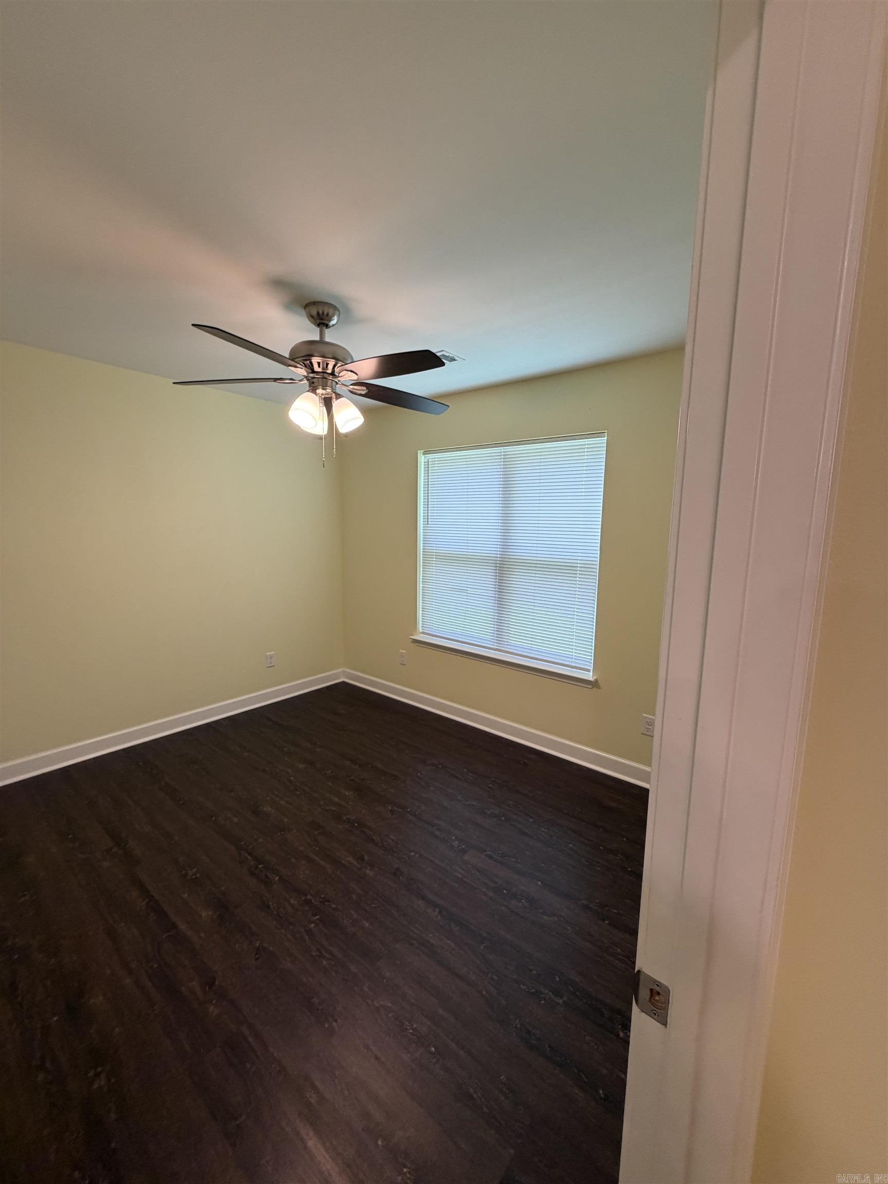 211 Thomas Circle Property Photo 11