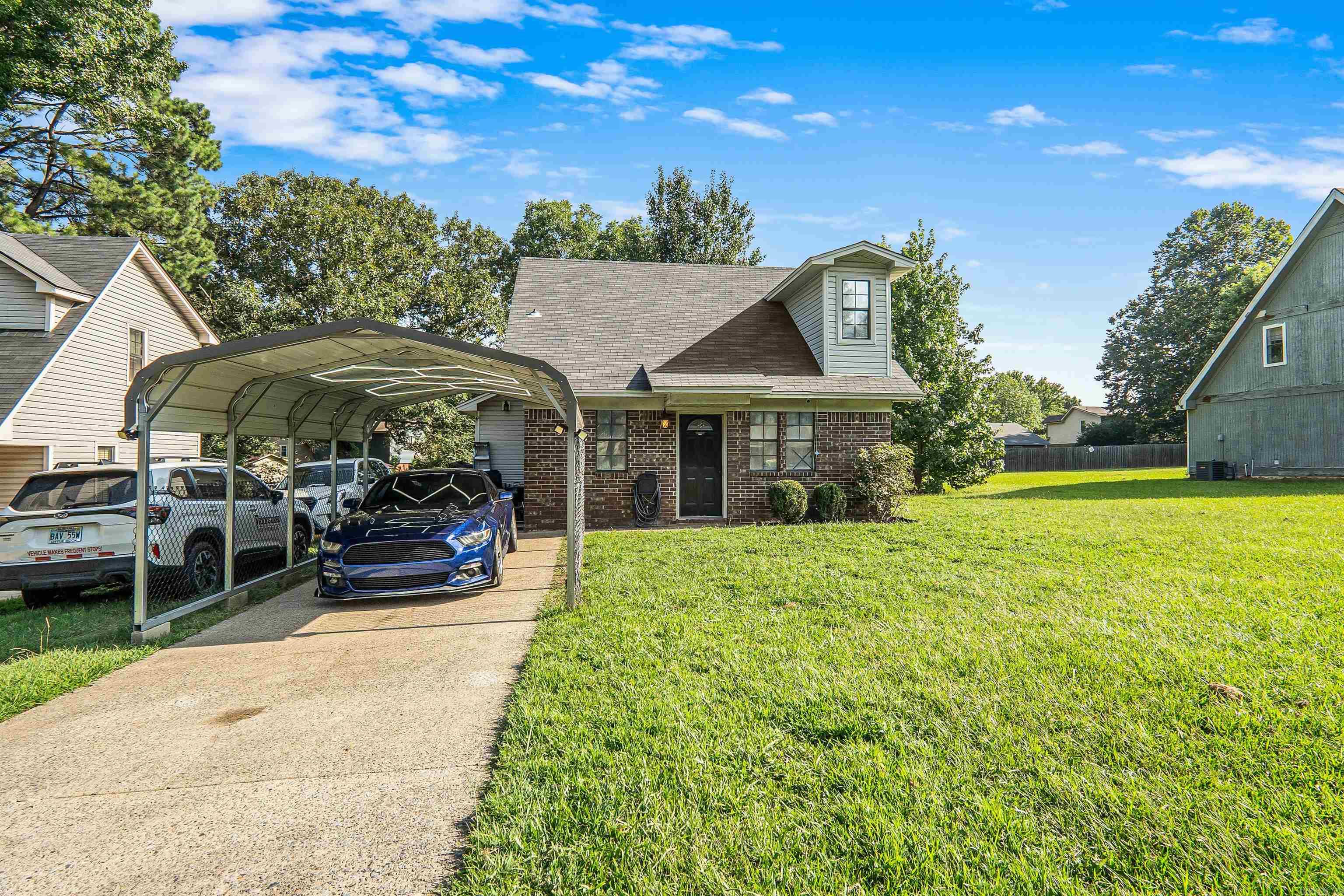 98 Pond Street Property Photo 1