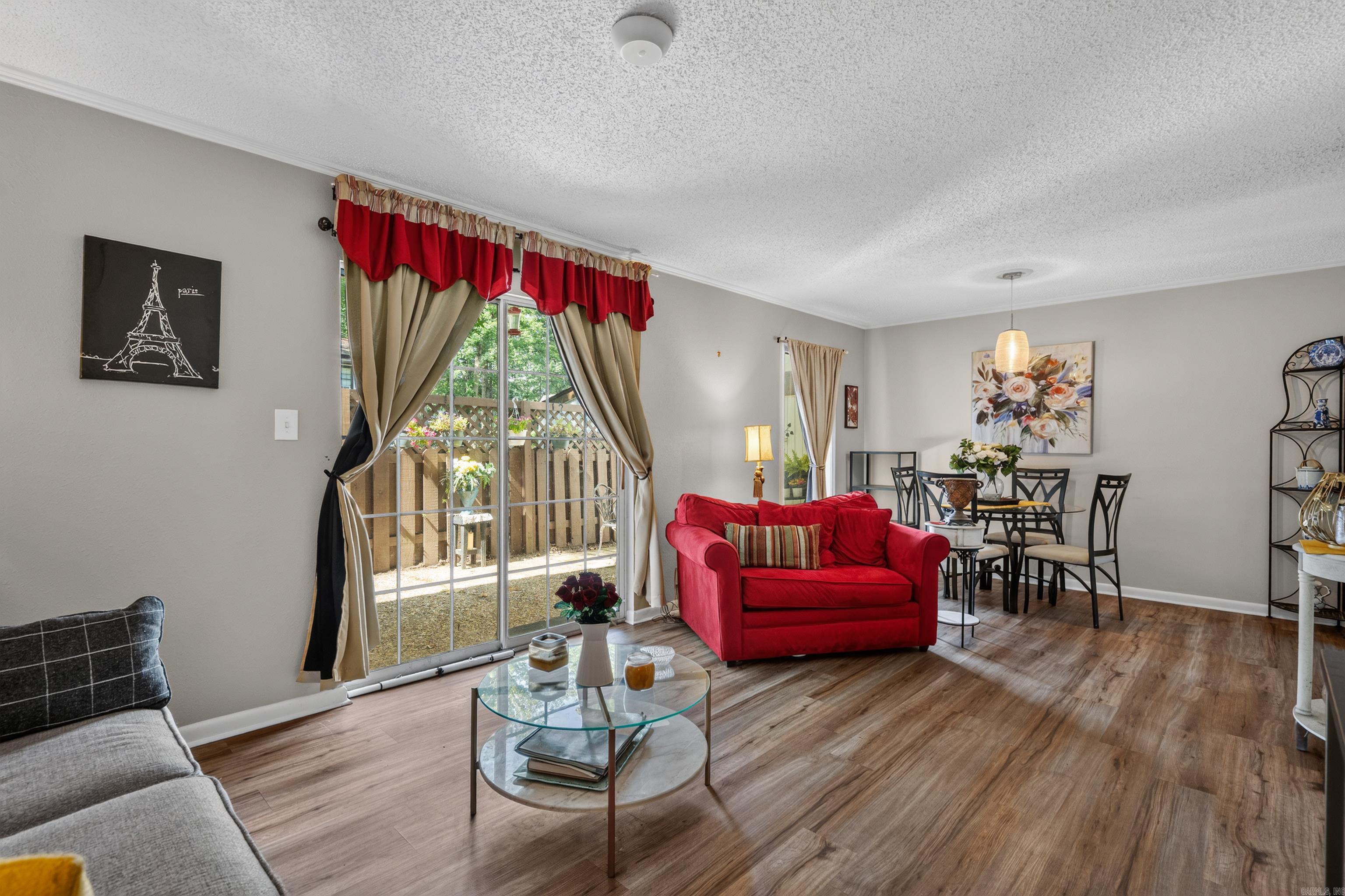 118 Emperado Way Property Photo 4