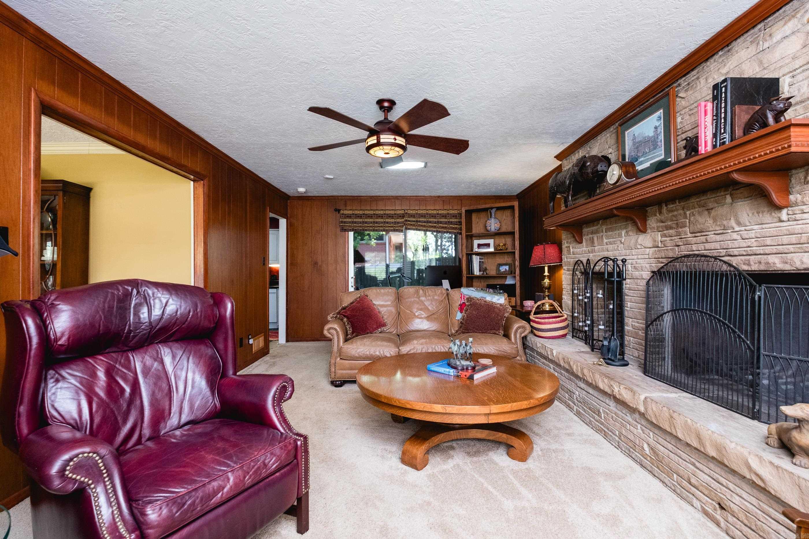 6419 Evergreen Drive Property Photo 6