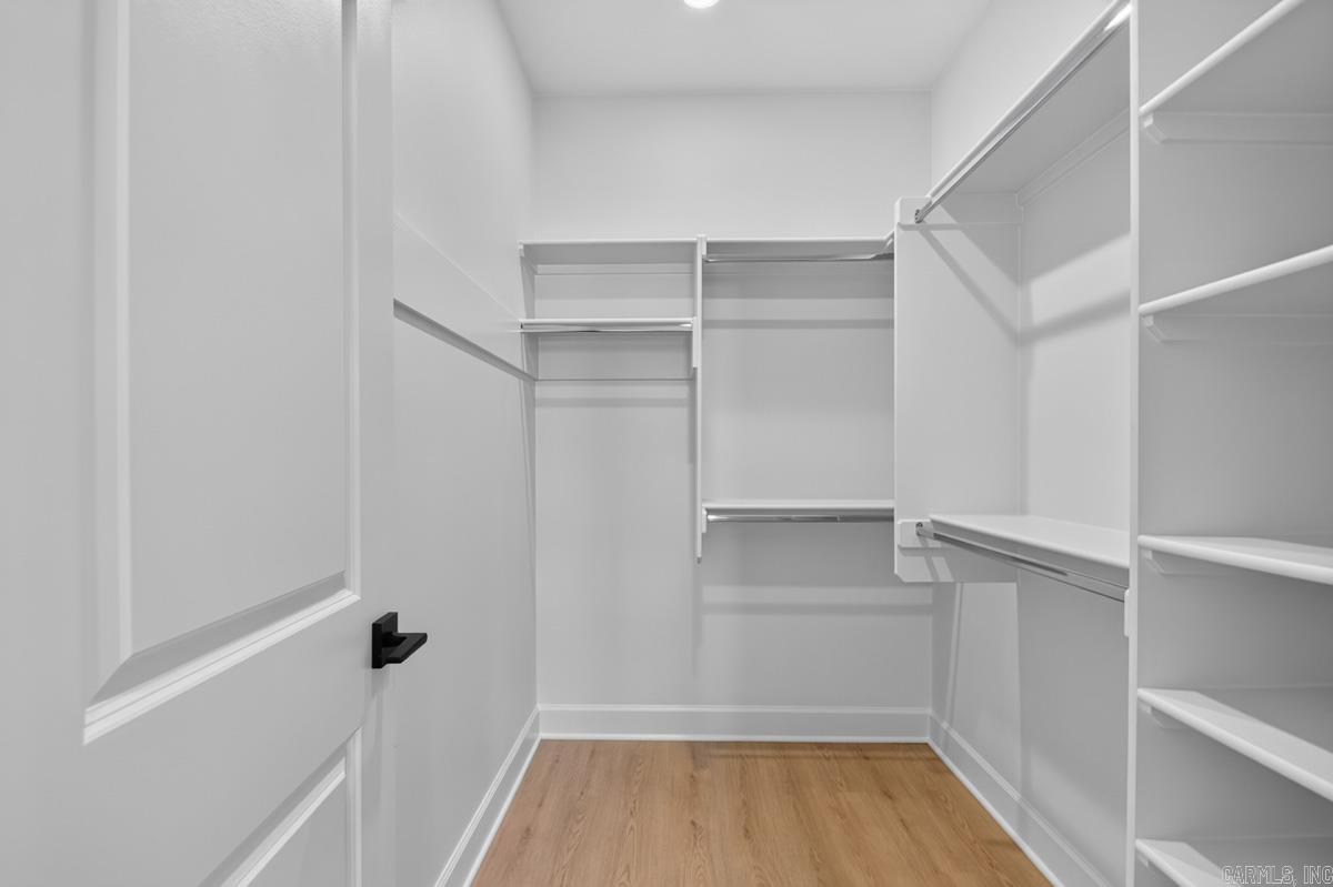 420 Gardens Lane Property Photo 15