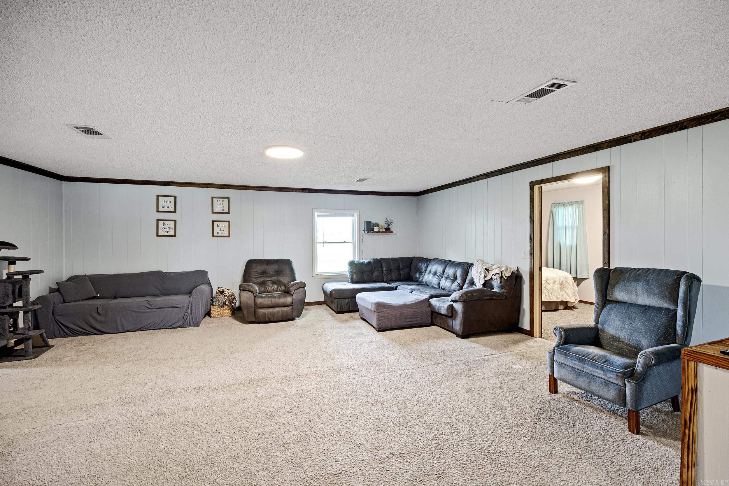 583 Grandview Road Property Photo 5