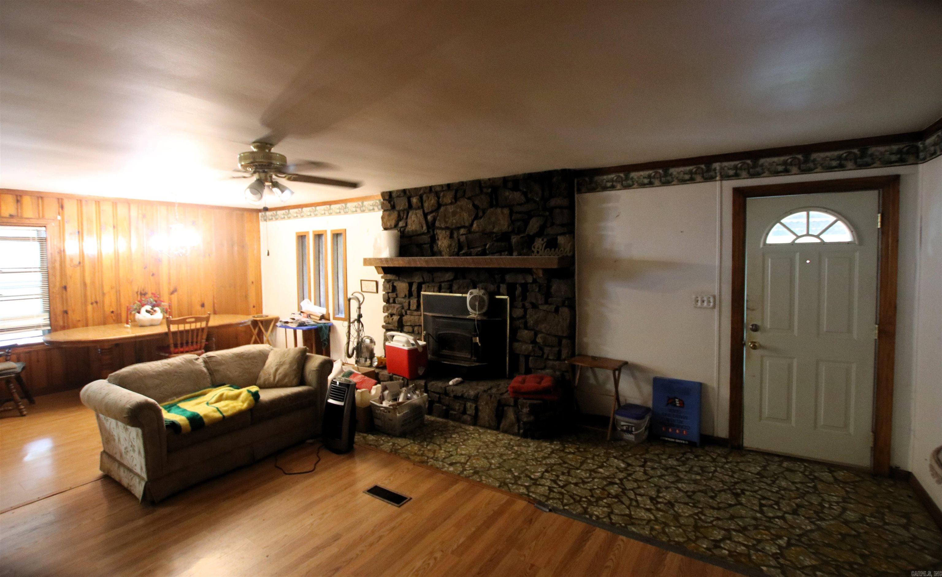 101 Moore Street Property Photo 17