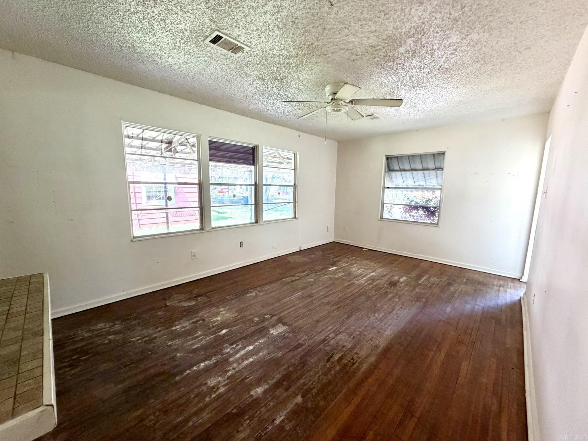 509 Gordon Street Property Photo 7