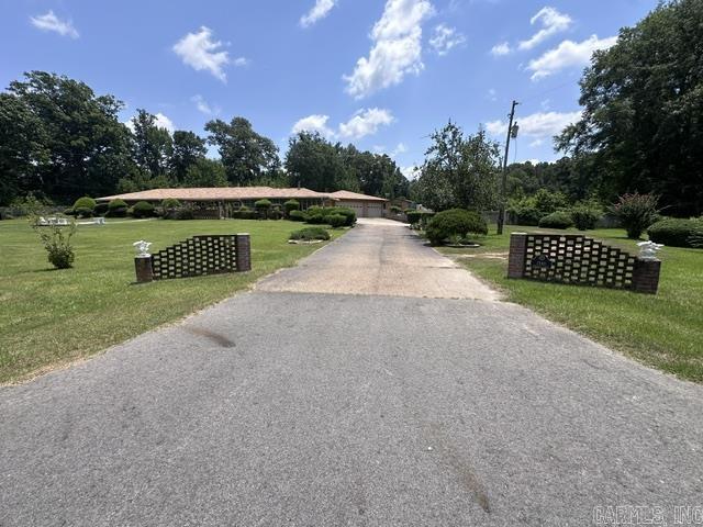 2143 N Wyatt Drive Property Photo 2