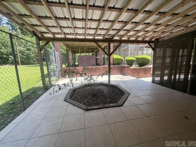 2143 N Wyatt Drive Property Photo 29