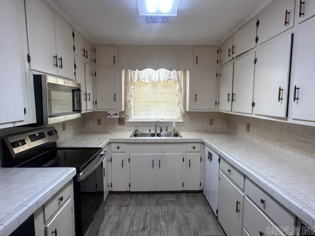 2143 N Wyatt Drive Property Photo 32