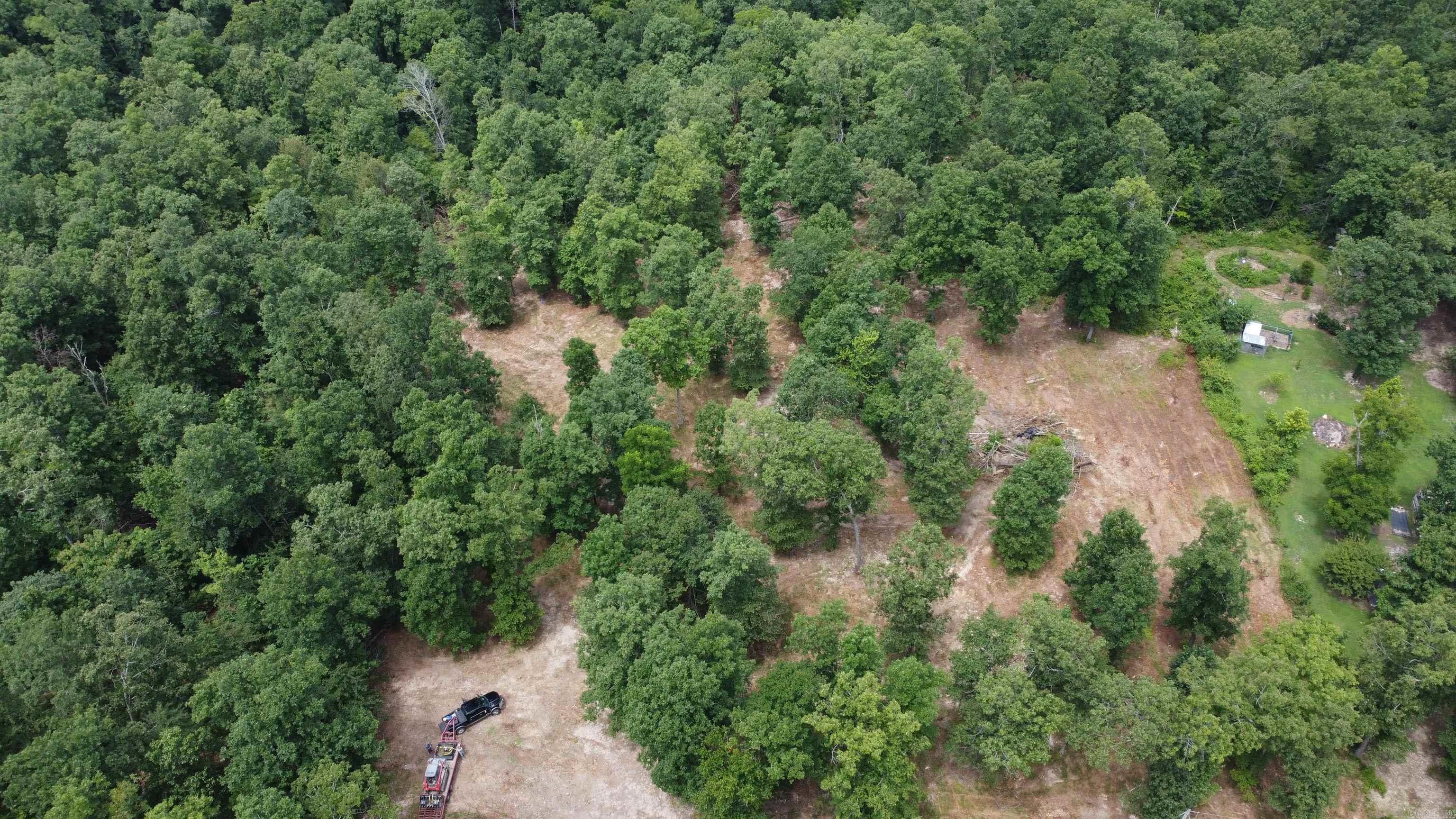 595 Lancaster Drive Property Photo 11