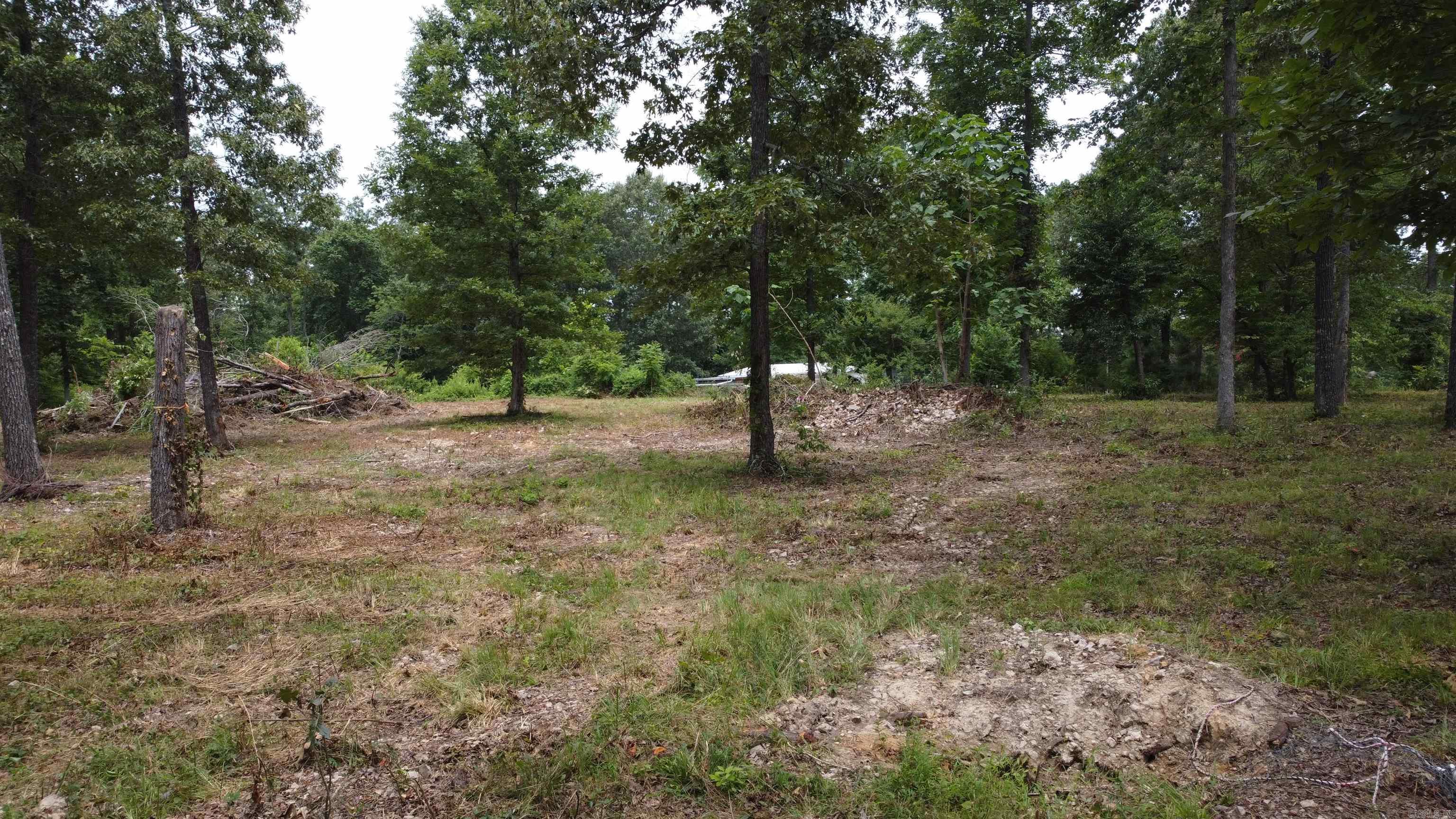 595 Lancaster Drive Property Photo 15