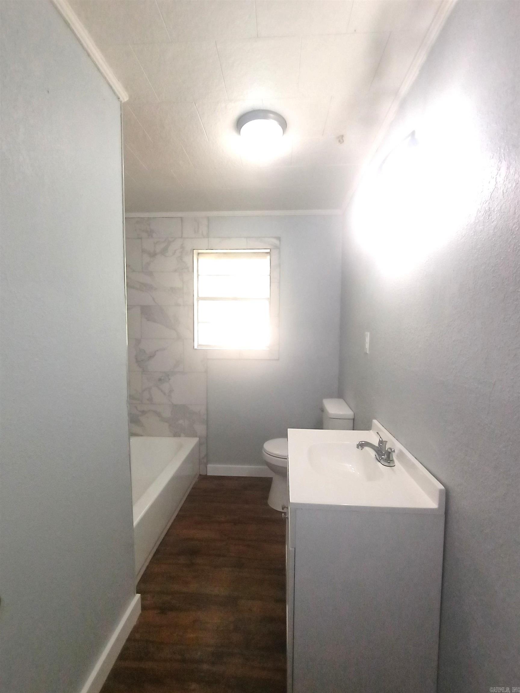 209 S. 16th Ave Property Photo 14