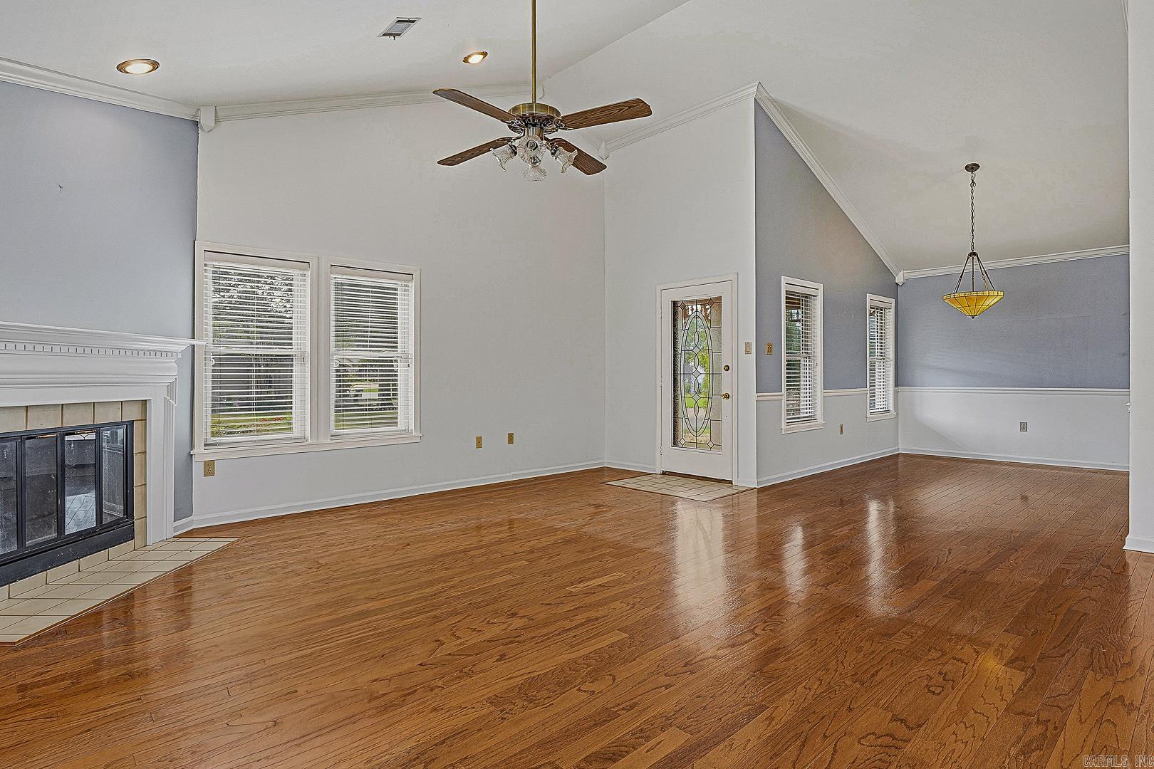 2607 Greenbriar Property Photo 6