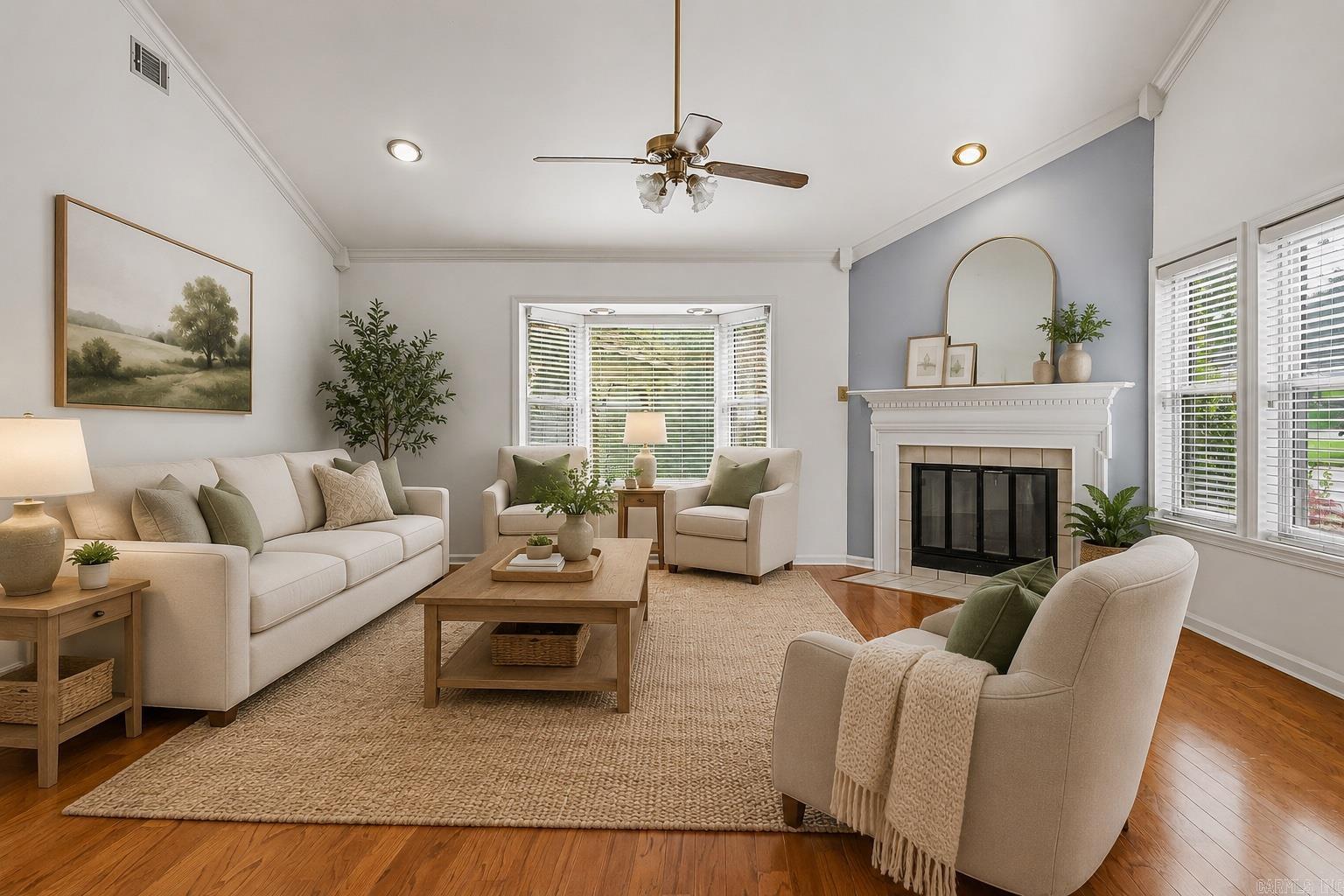 2607 Greenbriar Property Photo 8