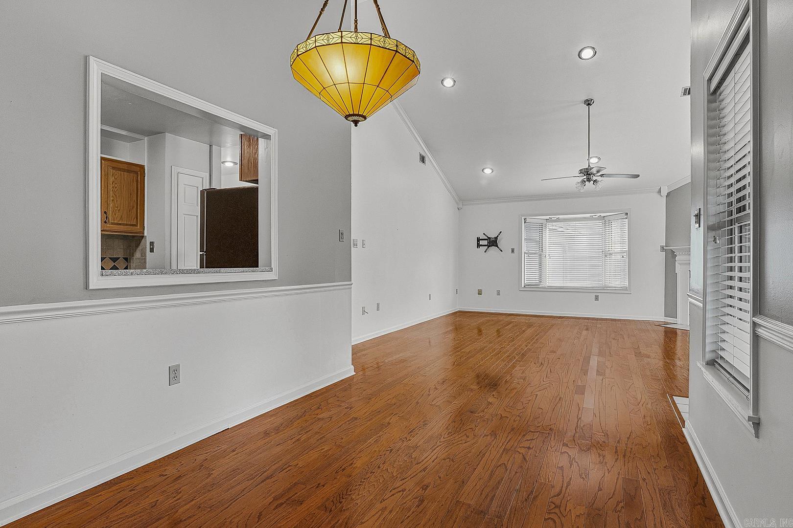 2607 Greenbriar Property Photo 9