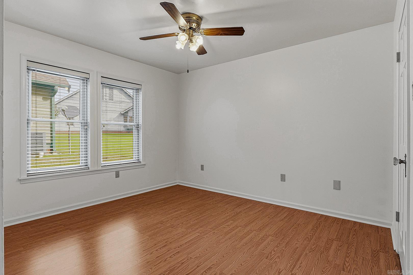 2607 Greenbriar Property Photo 13