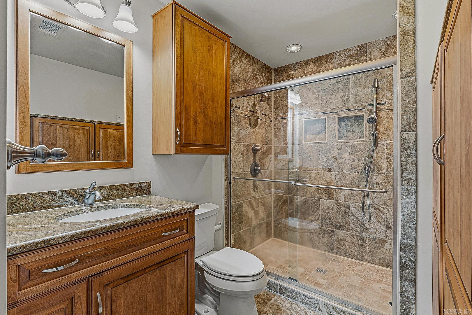 2607 Greenbriar Property Photo 20