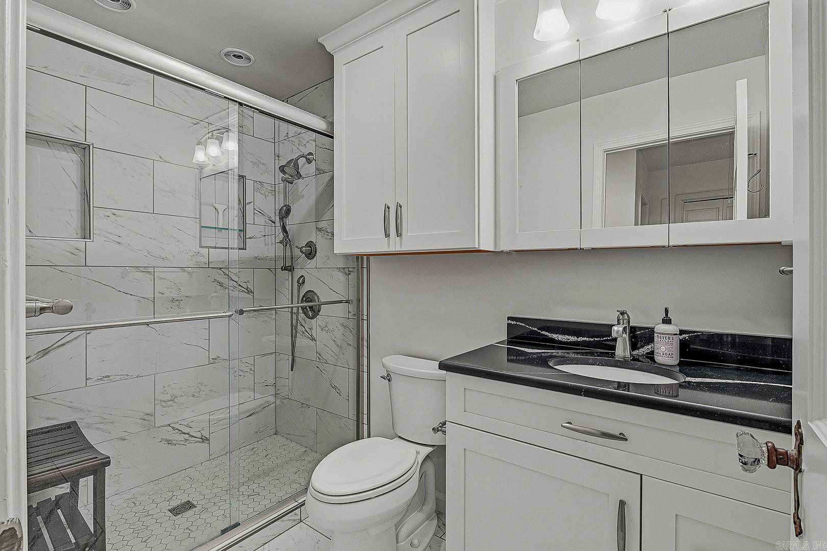 2607 Greenbriar Property Photo 27