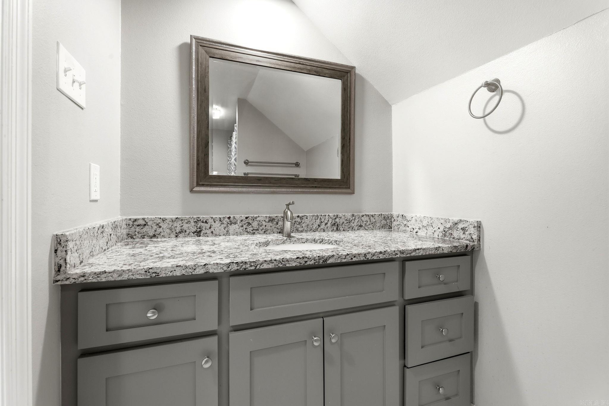 12815 Saint Charles Boulevard Property Photo 28