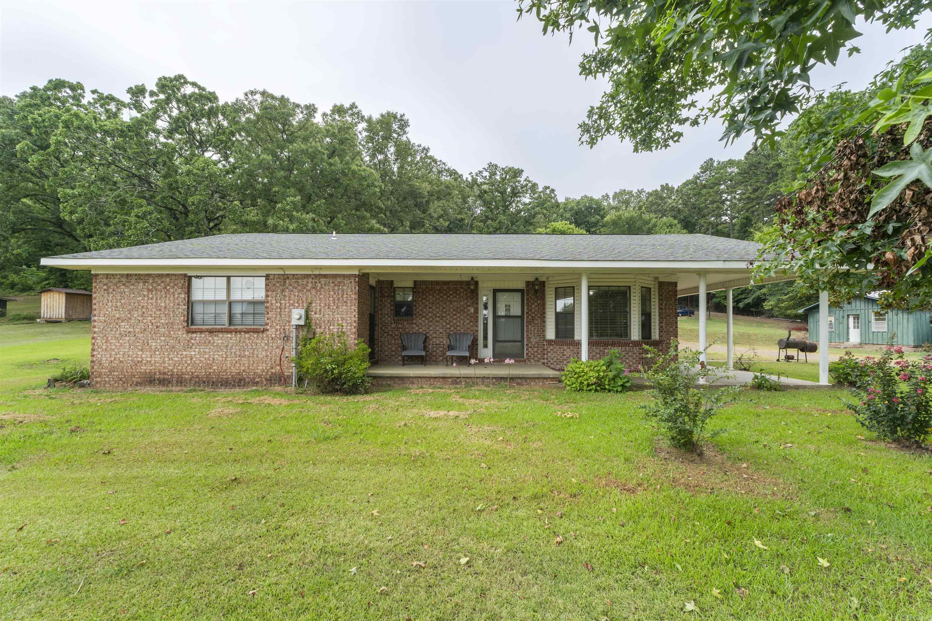 7665 Market Property Photo 1