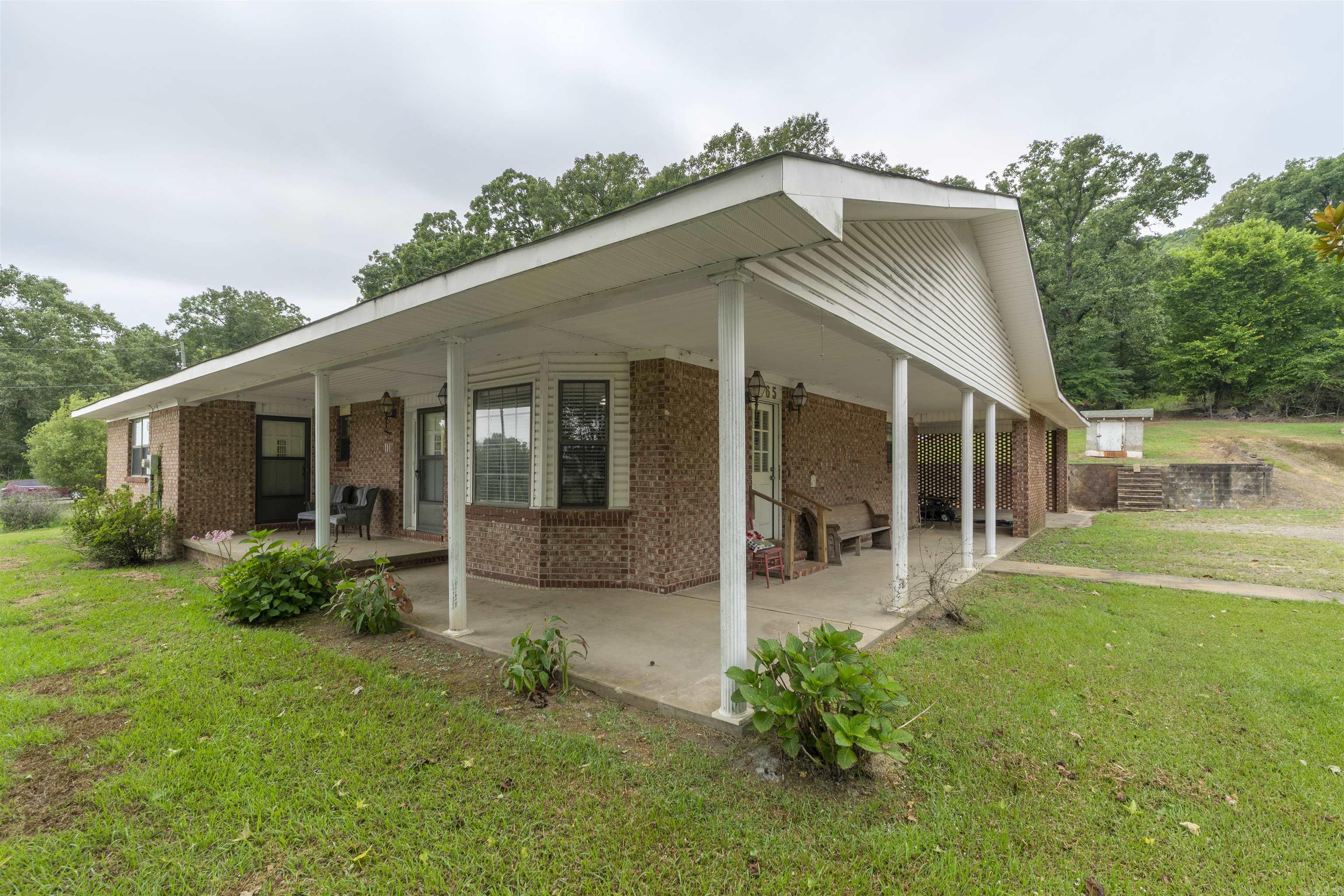7665 Market Property Photo 3