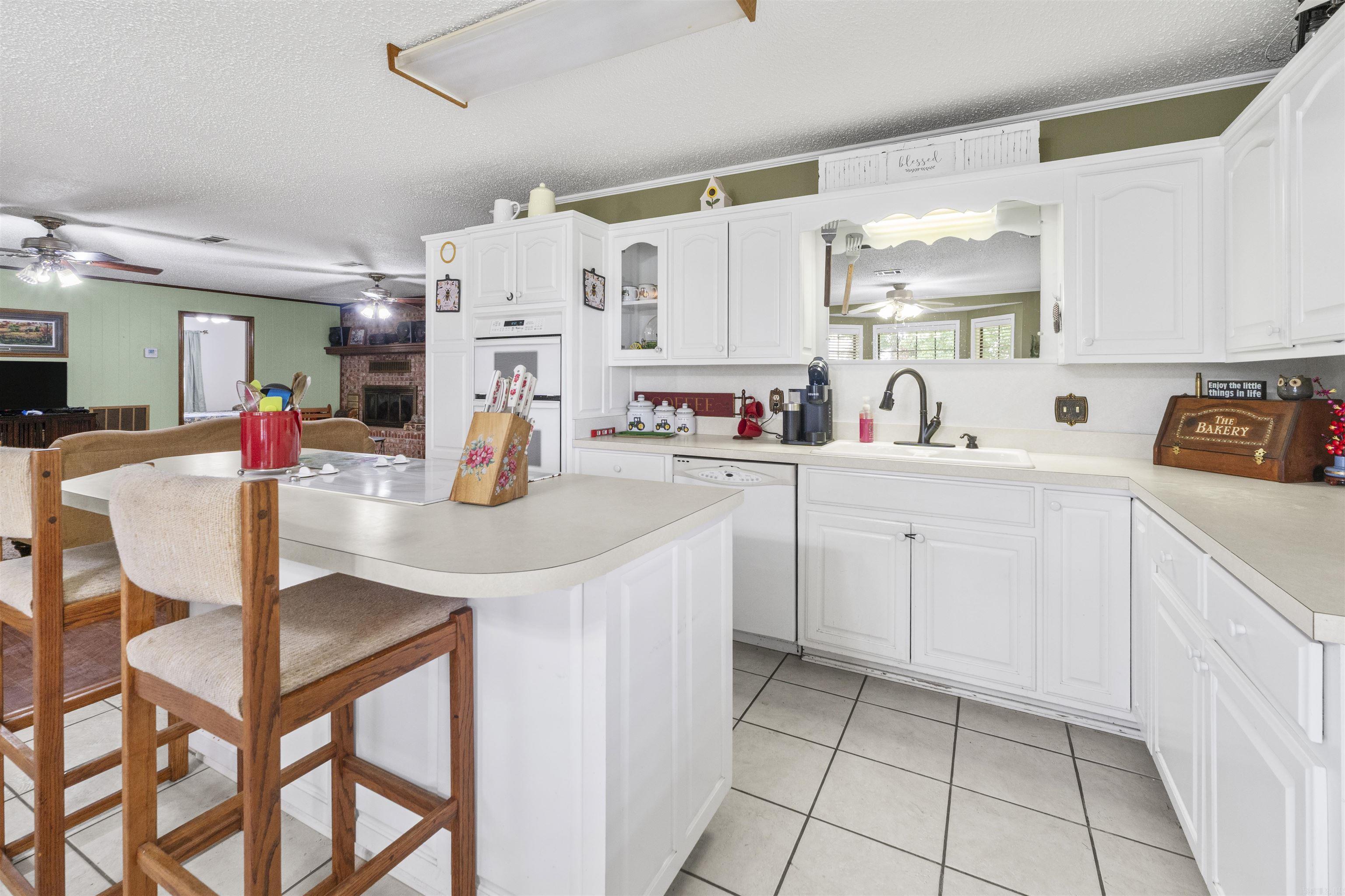 7665 Market Property Photo 12