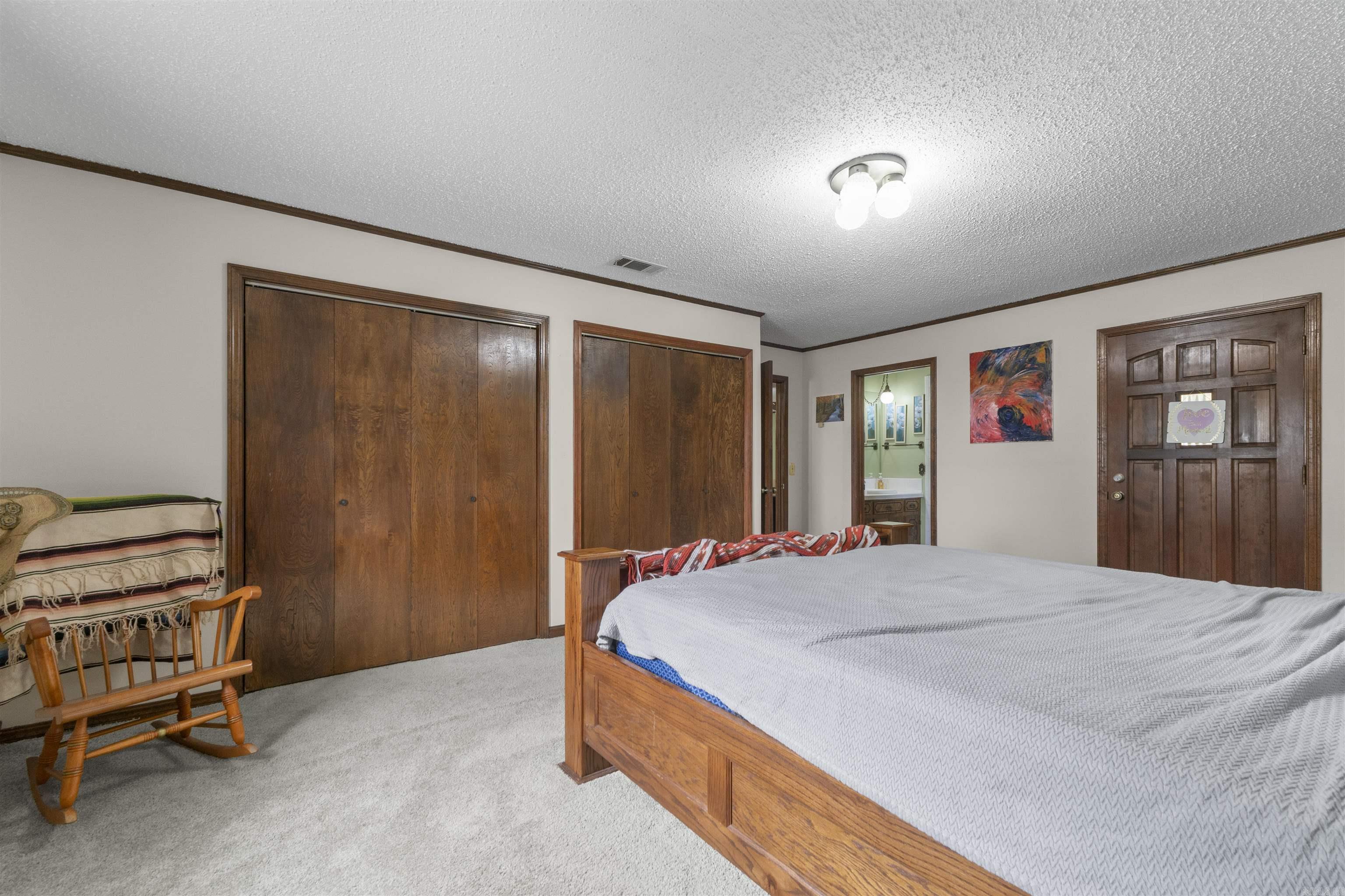 7665 Market Property Photo 17