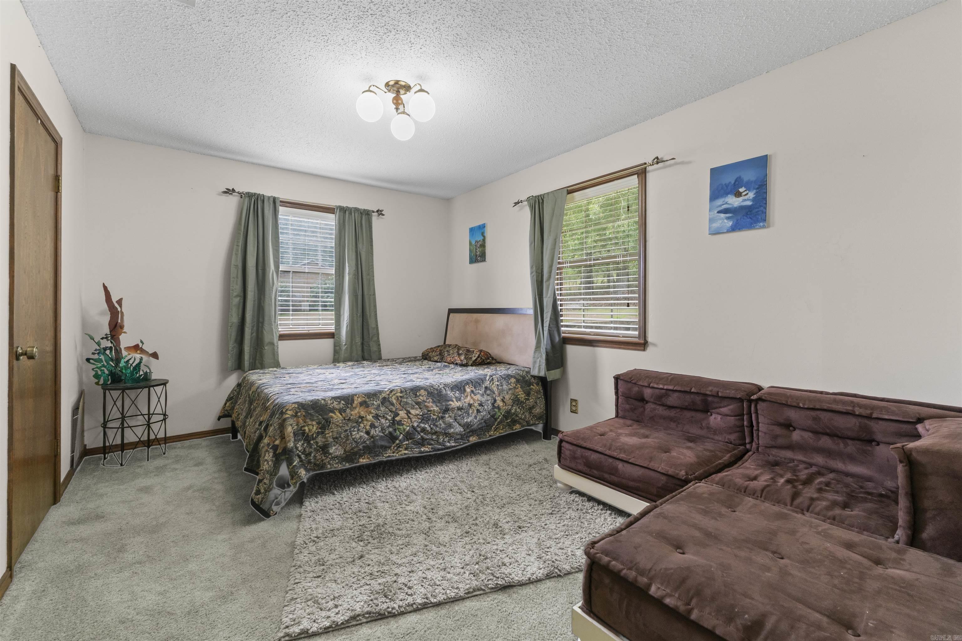 7665 Market Property Photo 23