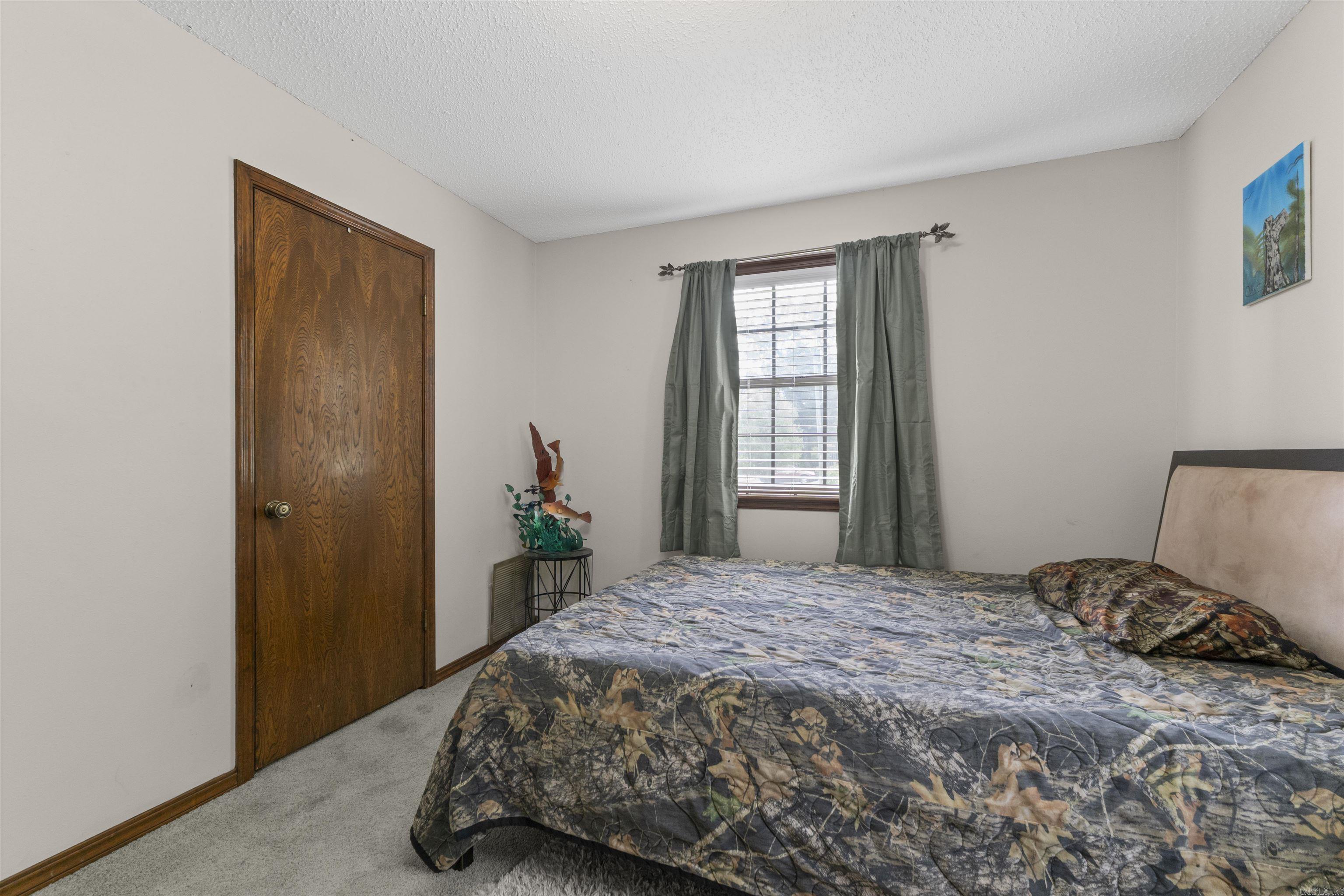 7665 Market Property Photo 25