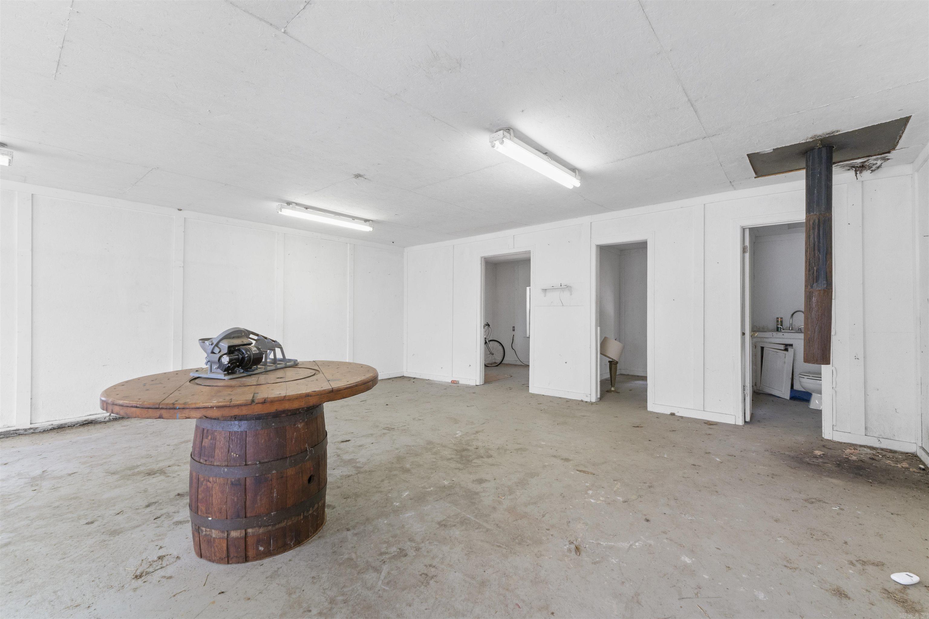 7665 Market Property Photo 39