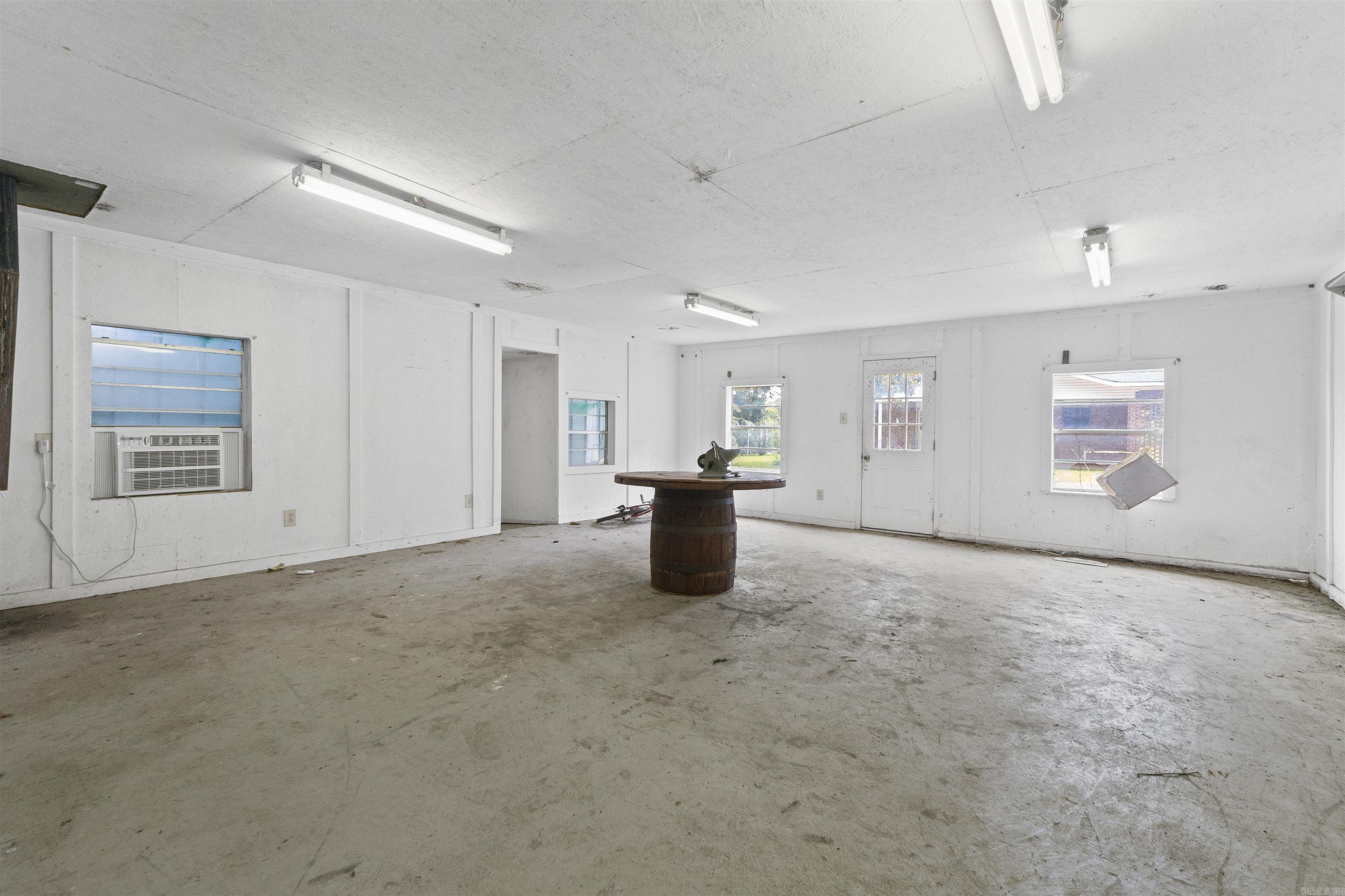 7665 Market Property Photo 40