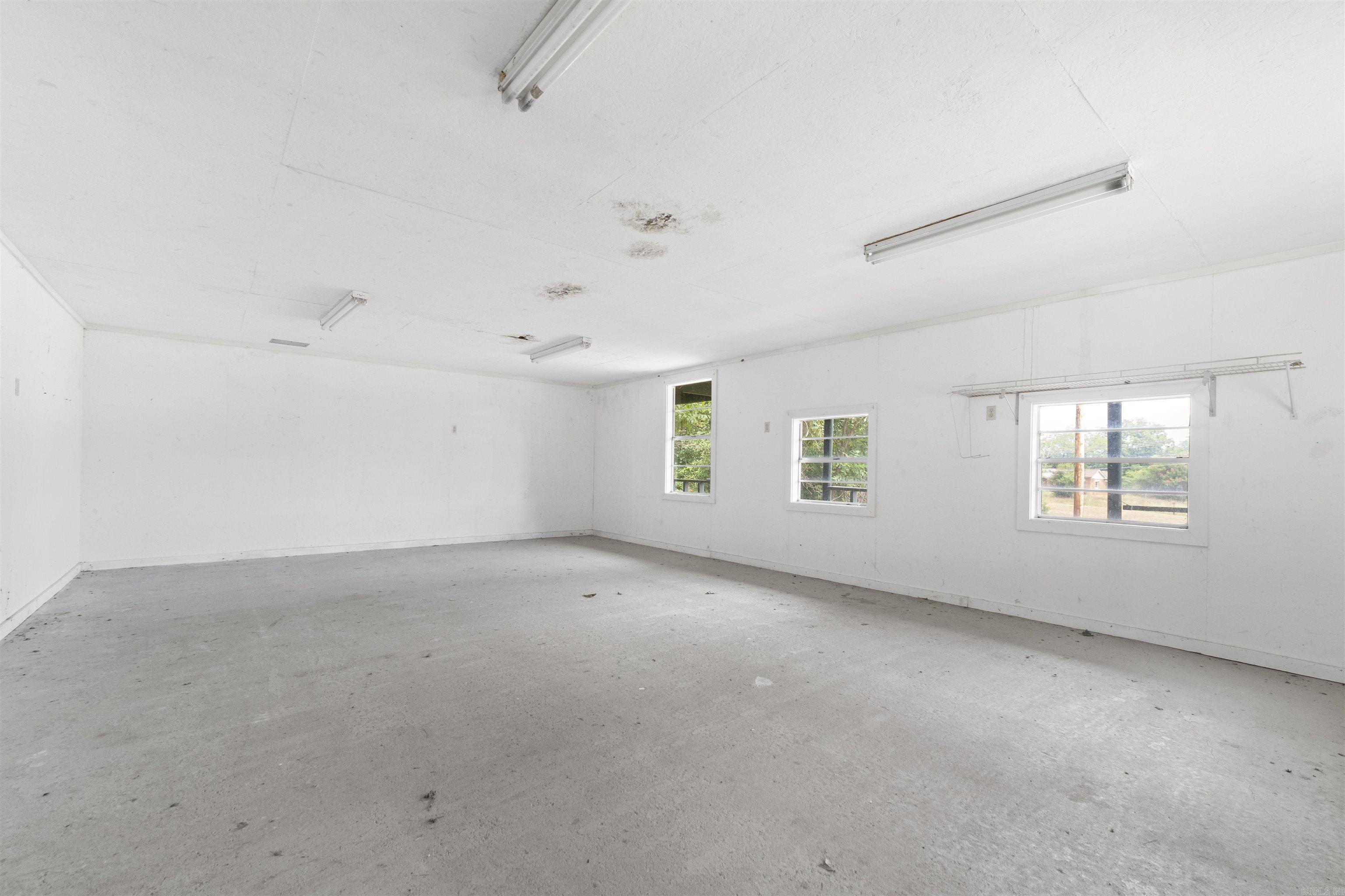 7665 Market Property Photo 41