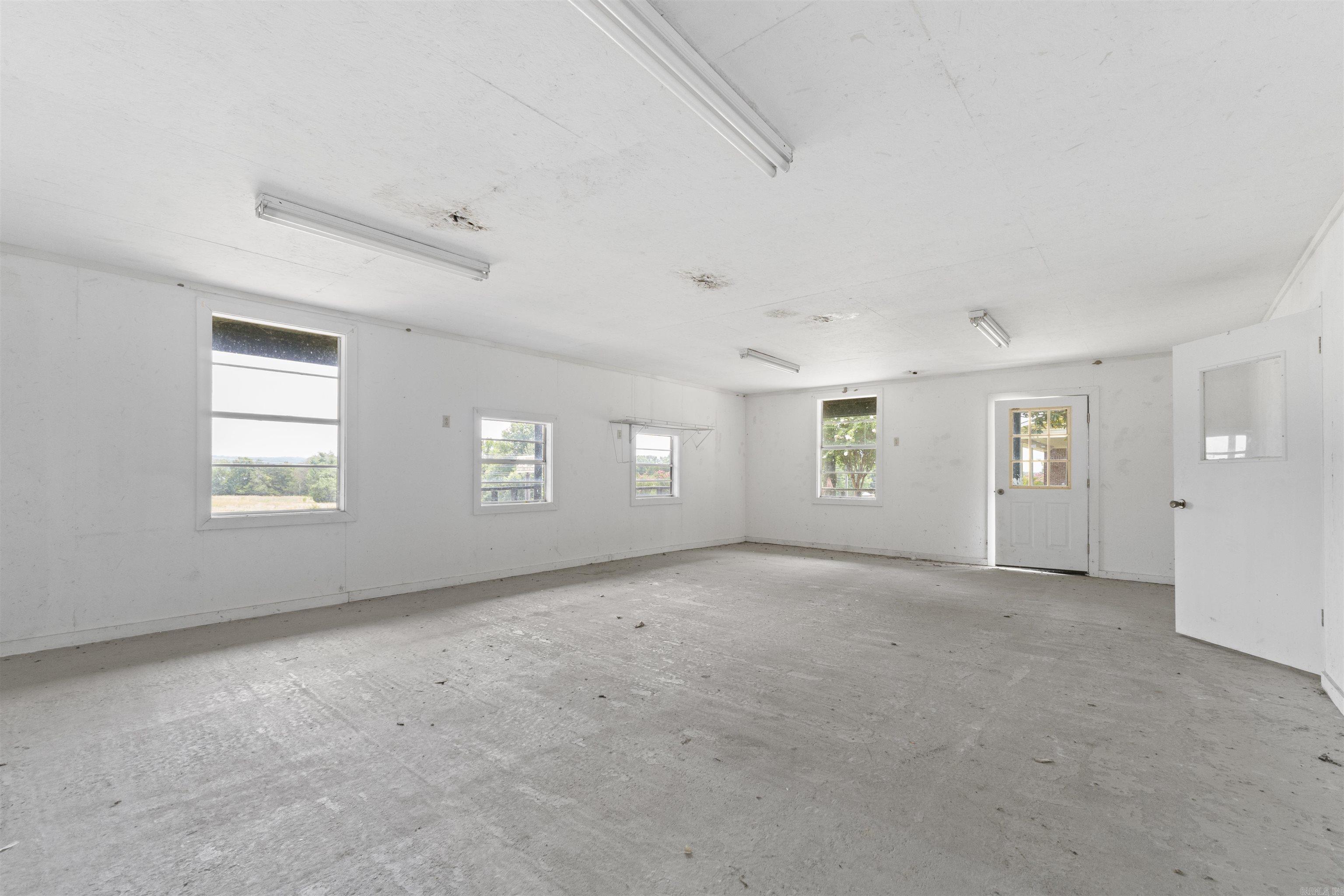 7665 Market Property Photo 42
