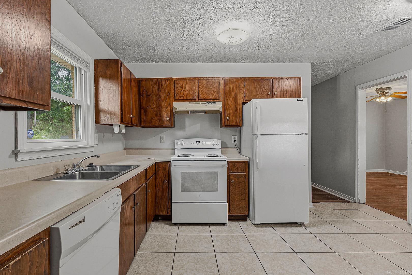 1721 Westwood Drive Property Photo 6