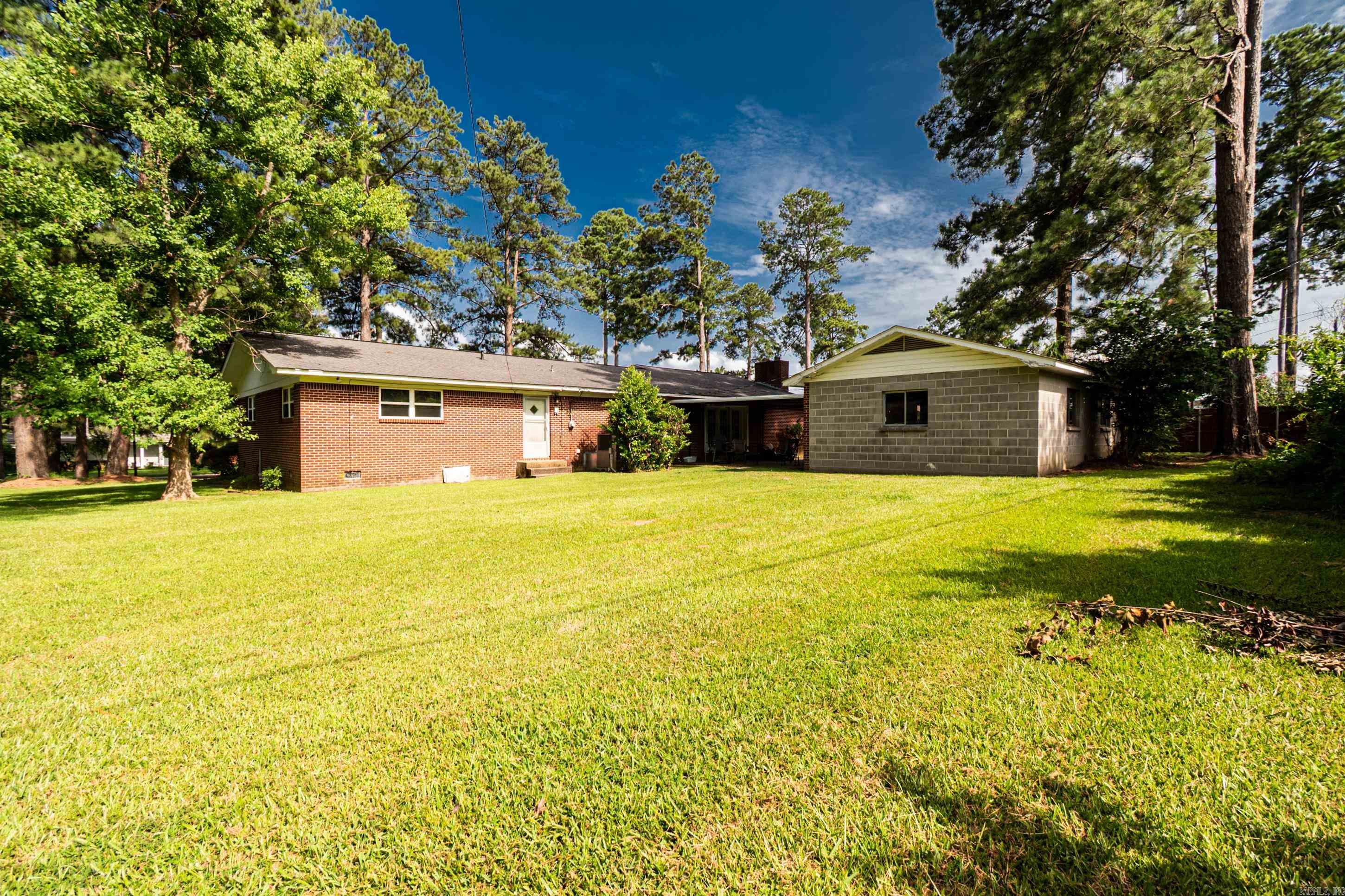 1717 Pineview Property Photo 15