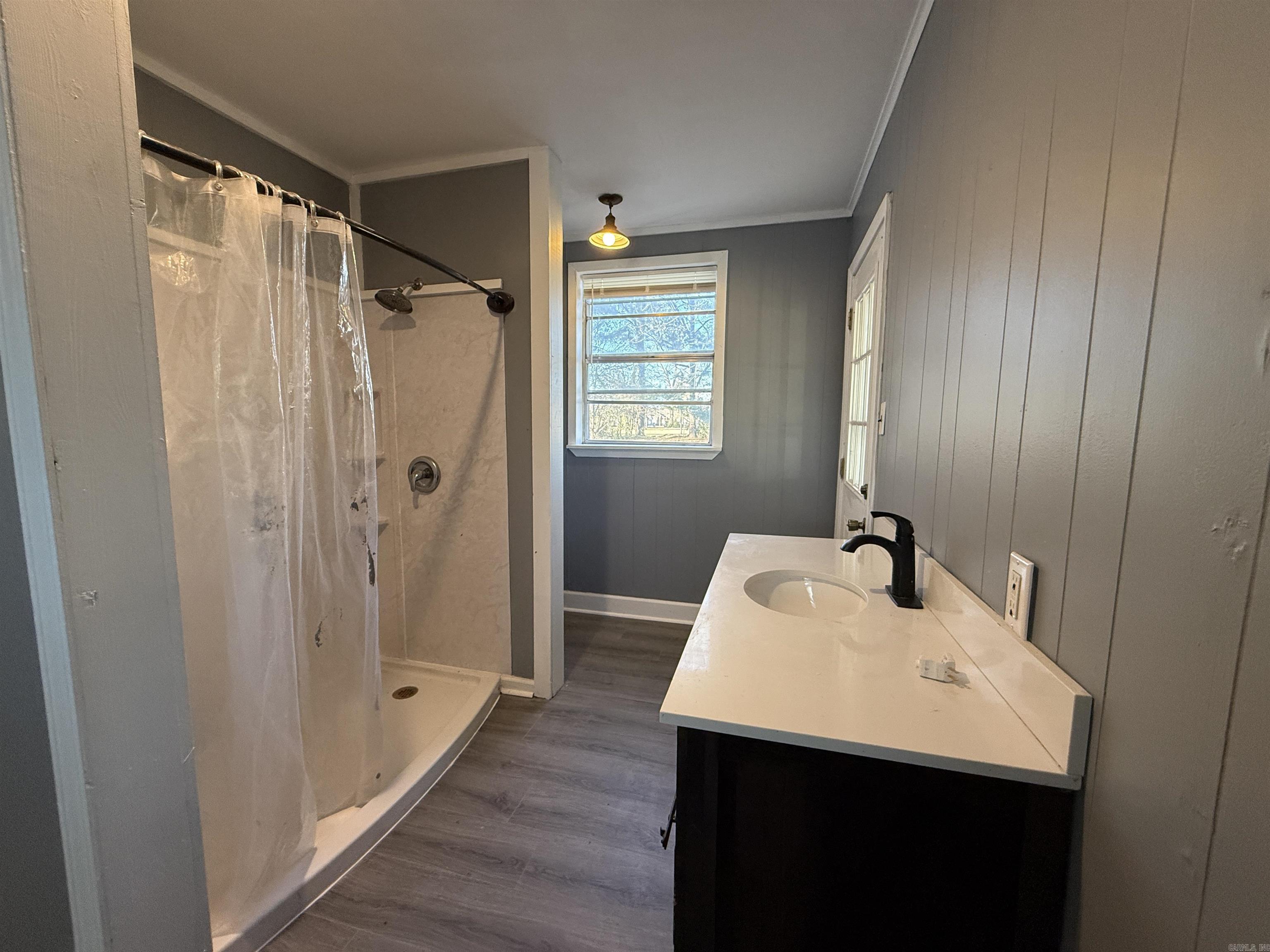 404 Elm Street Property Photo 4