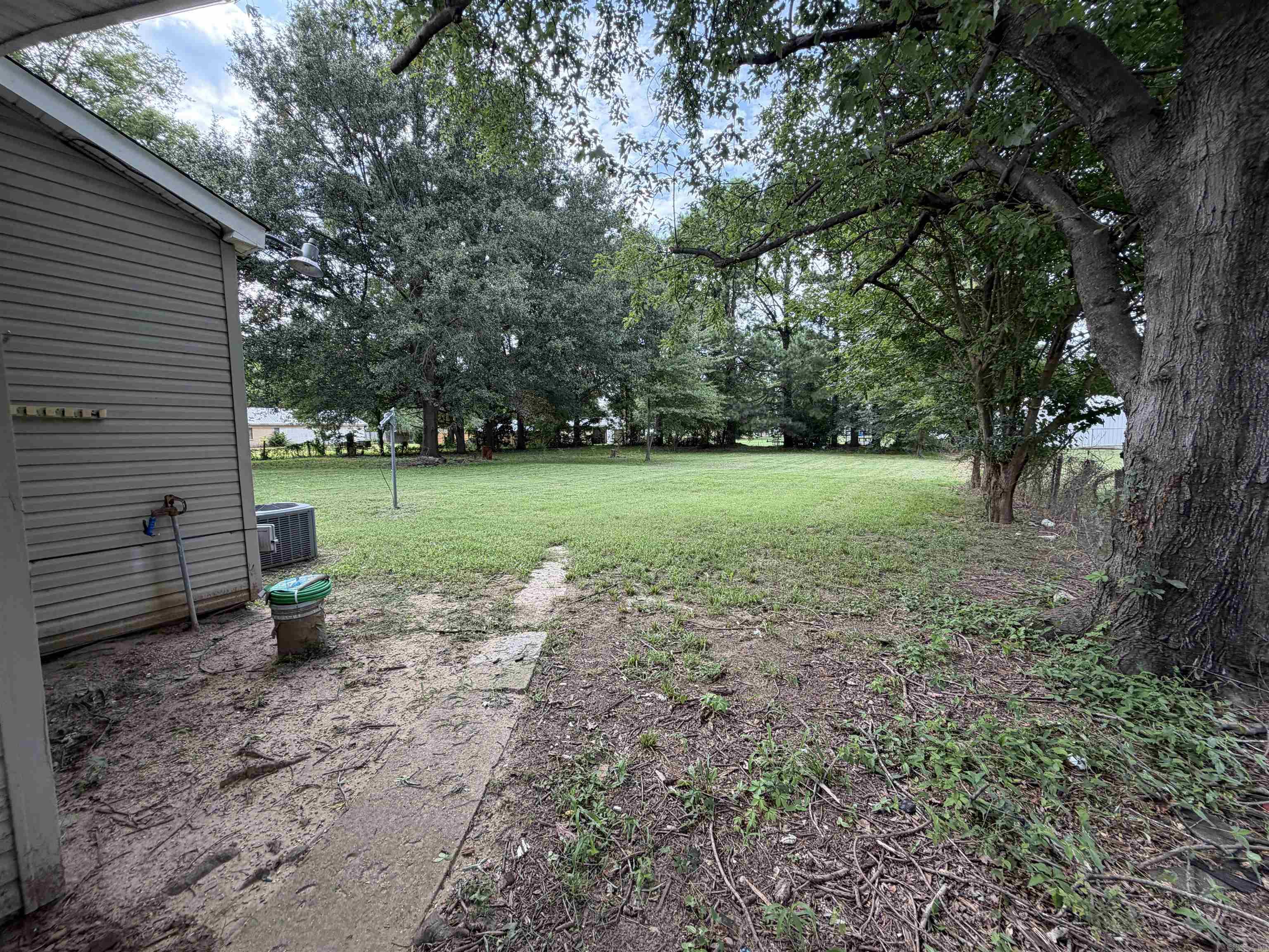 404 Elm Street Property Photo 12