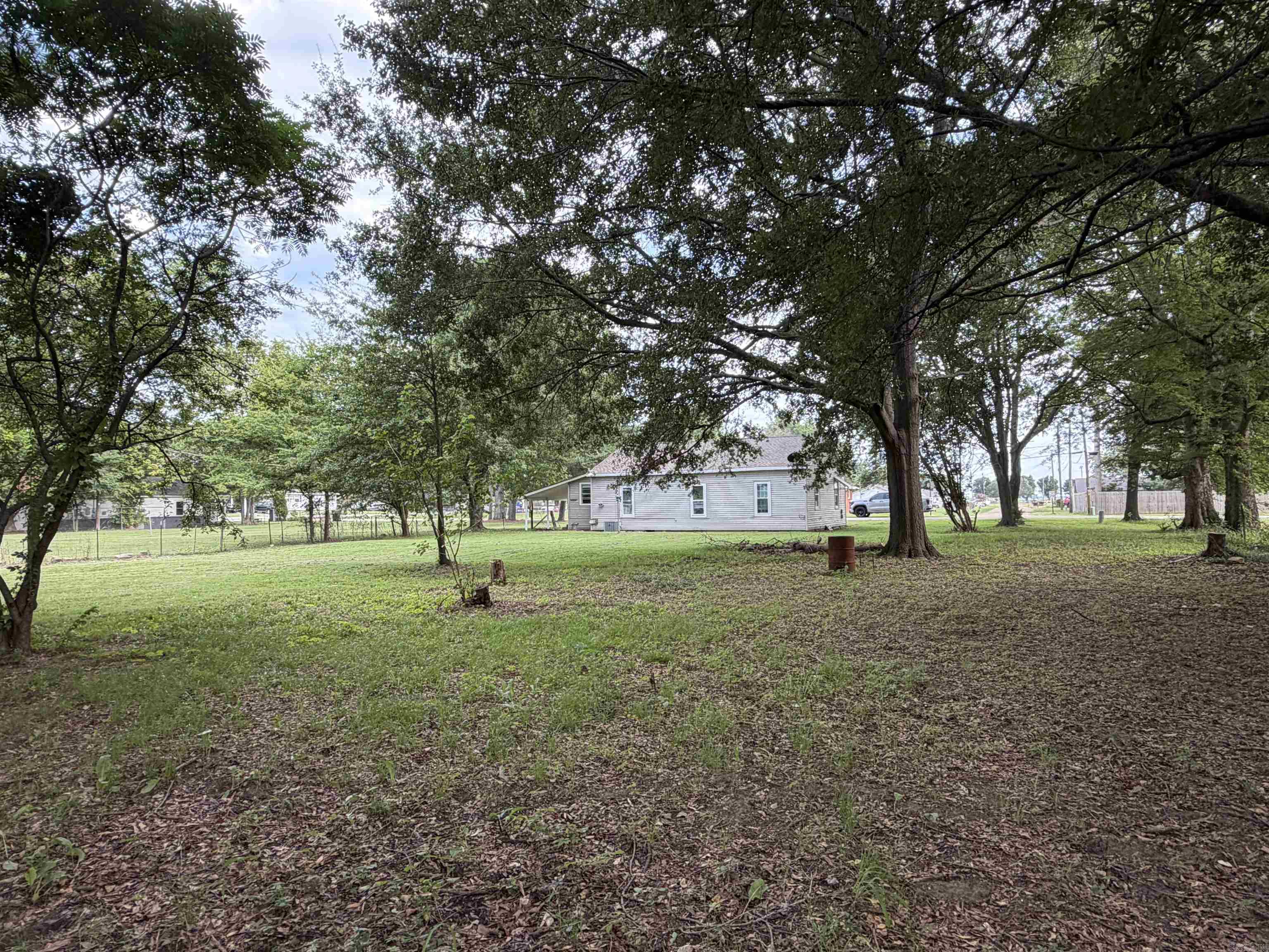 404 Elm Street Property Photo 16